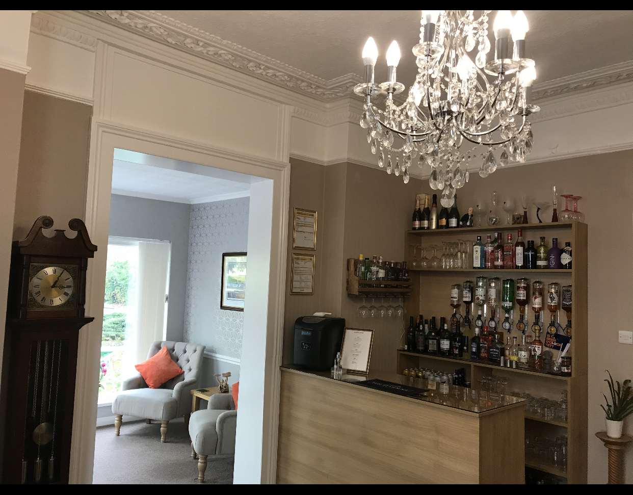 The Elmdene 8