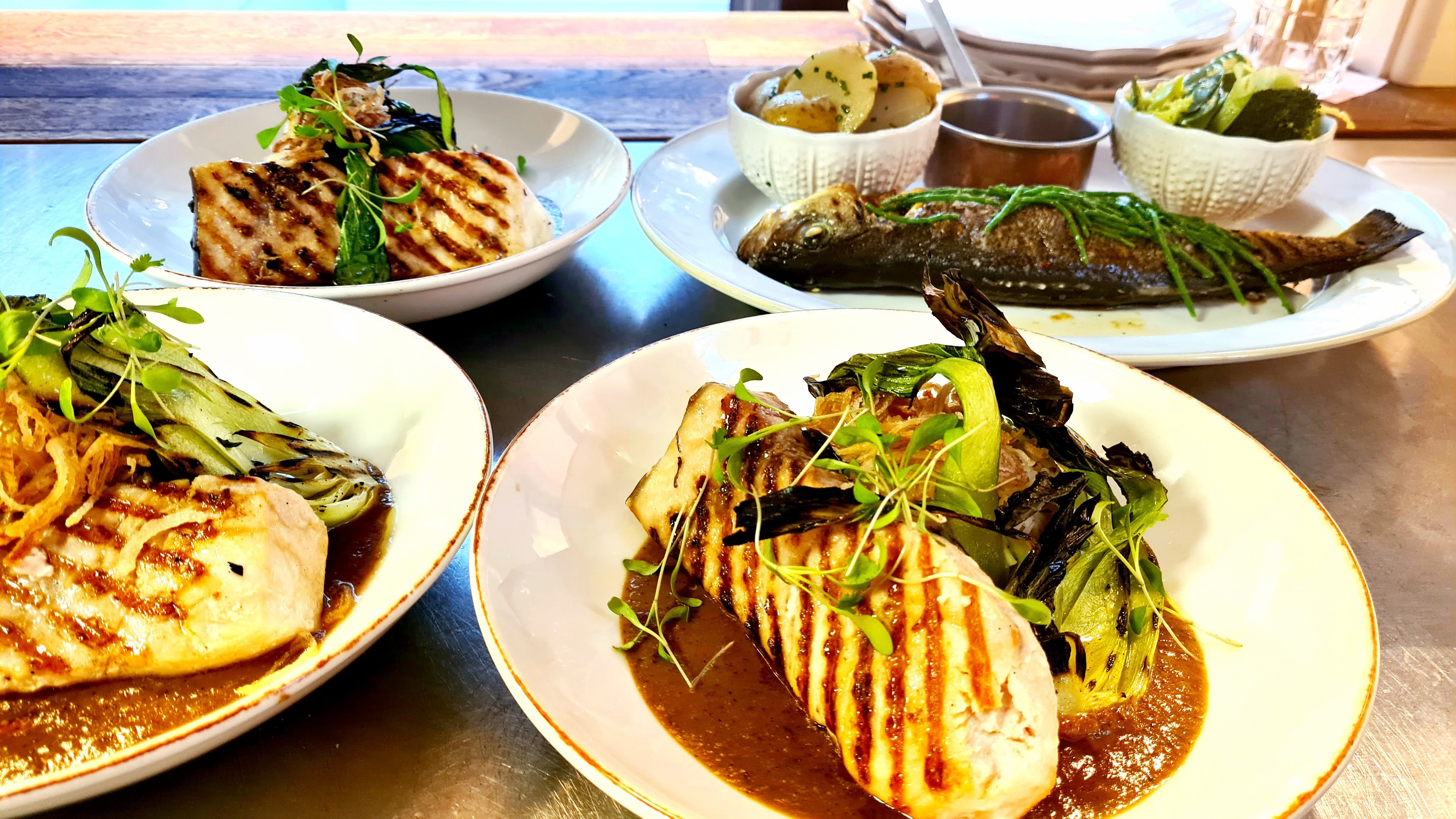 Houndgate Townhouse Hotel & Saltfish Seafood Restaurant 3
