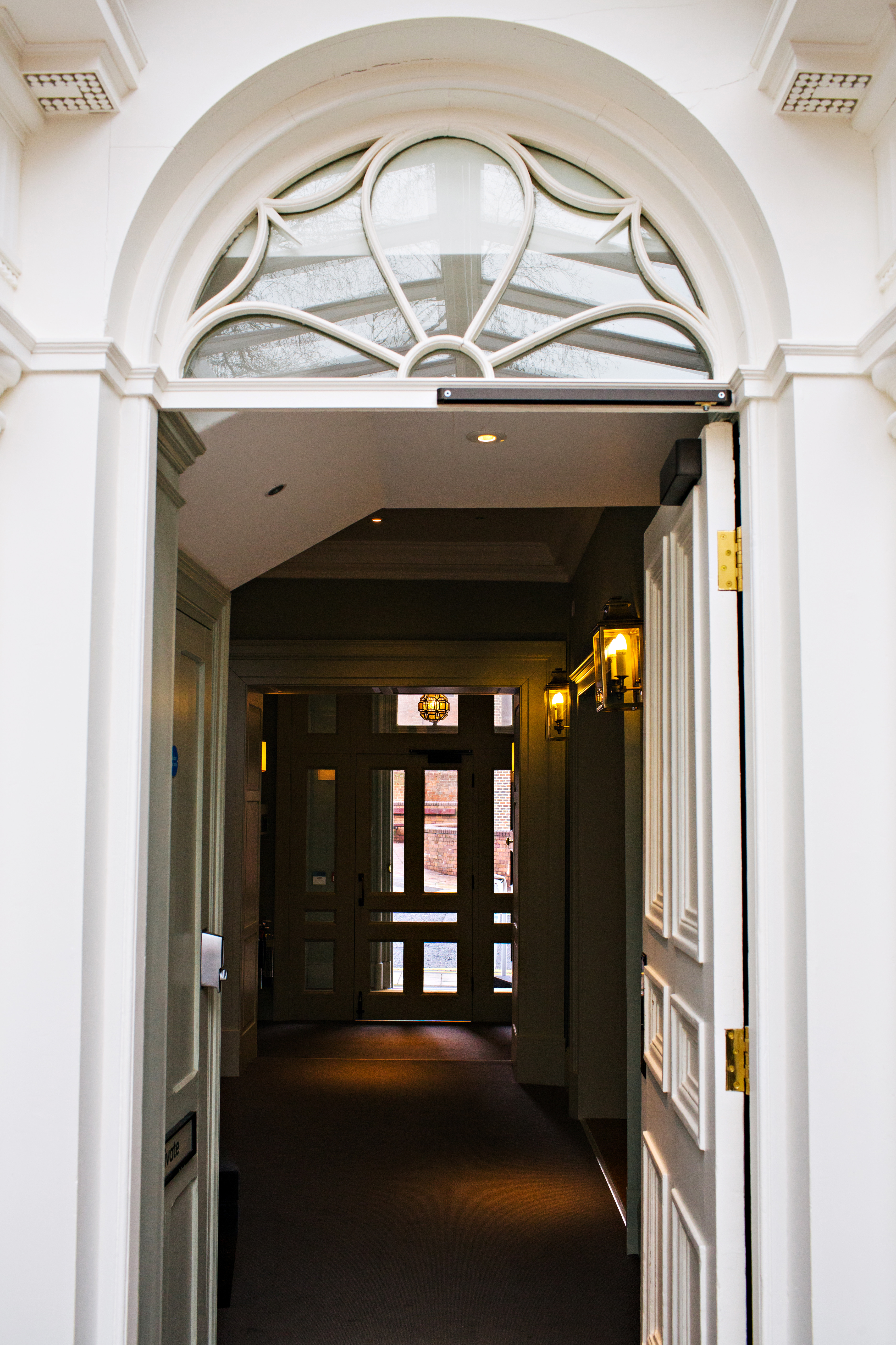 Houndgate Townhouse Hotel & Saltfish Seafood Restaurant 4
