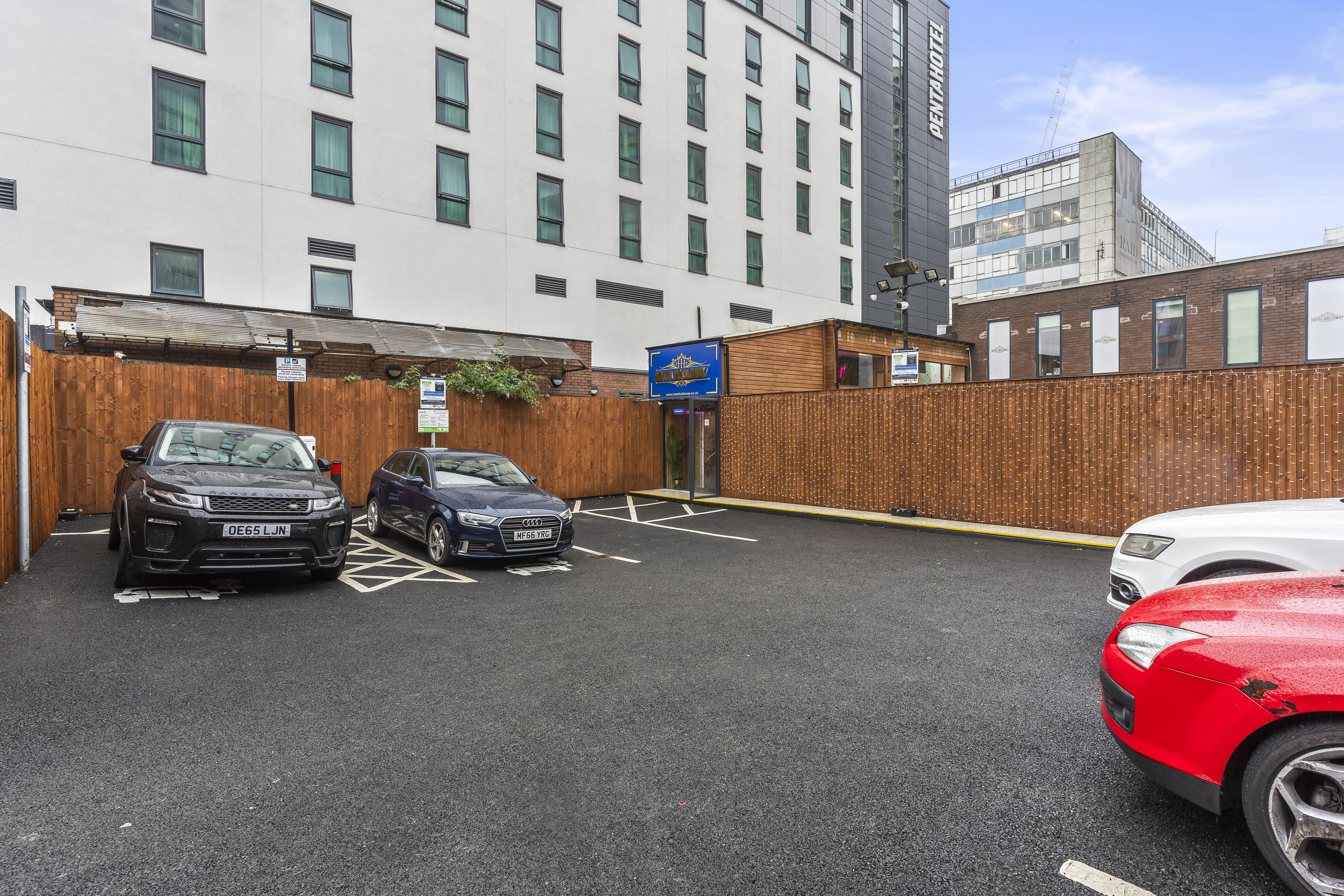 Hotel Holloway 9