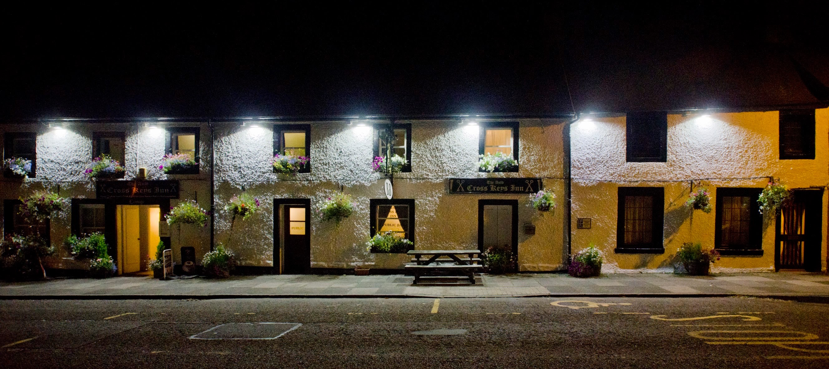 Auld Cross Keys Inn 4