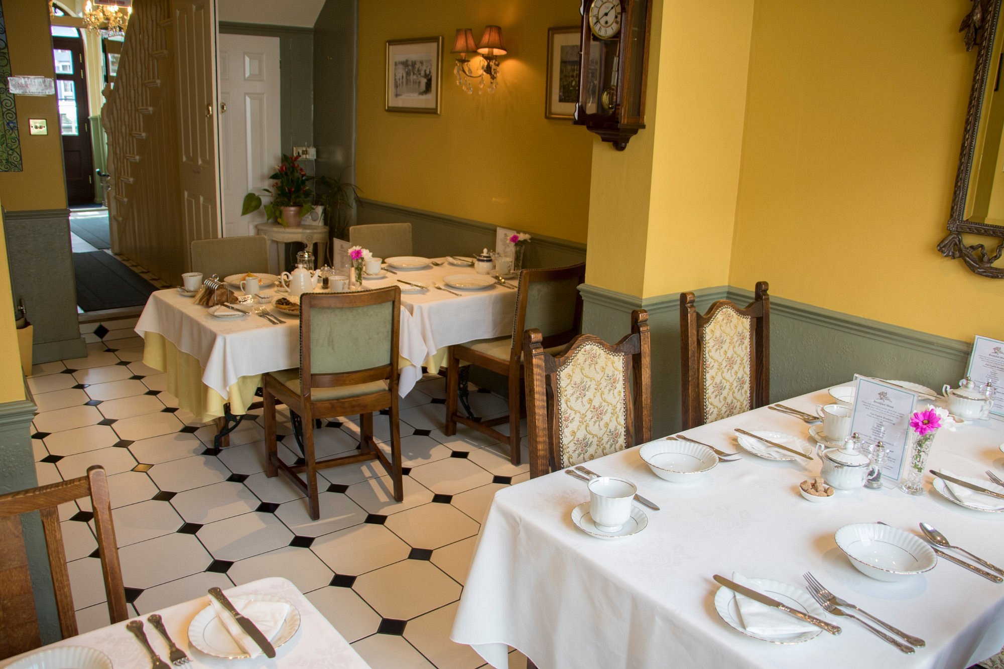 Albert & Victoria Guest House Eastbourne 6