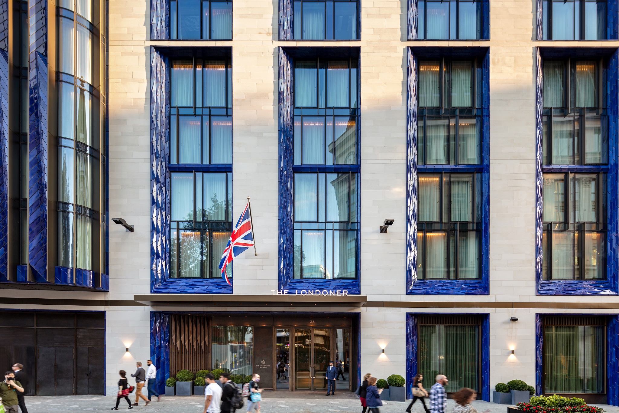 The Londoner Hotel 5