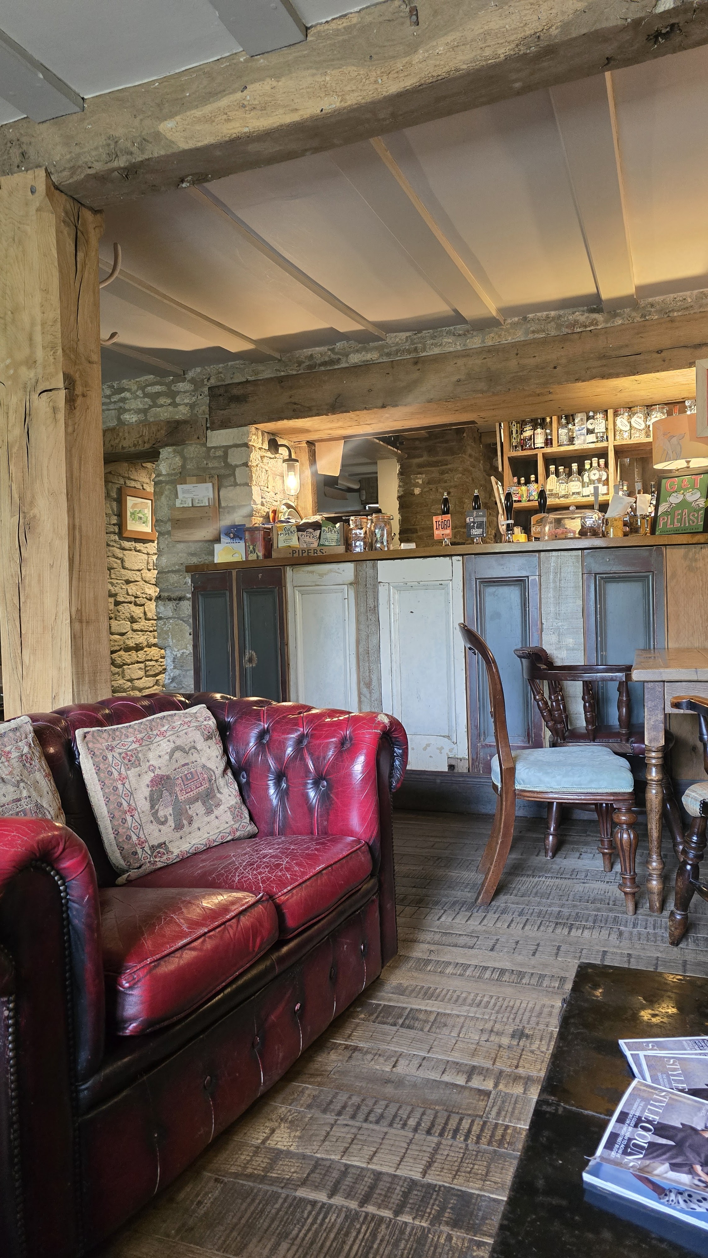 Pear Tree Inn Farmhouse Kitchen with Bar & Rooms 6