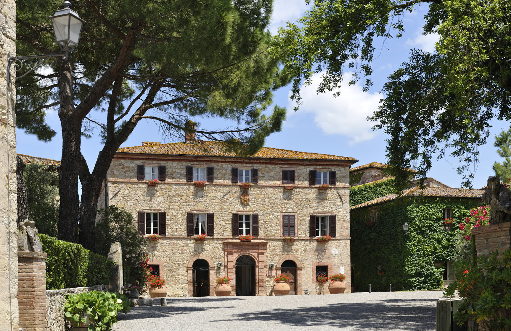 Borgo San Felice Resort Relais & Chateaux 4