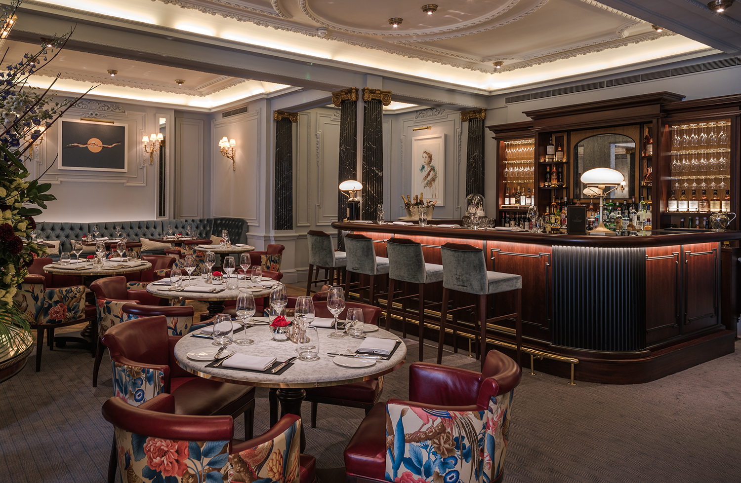The Stafford London 6