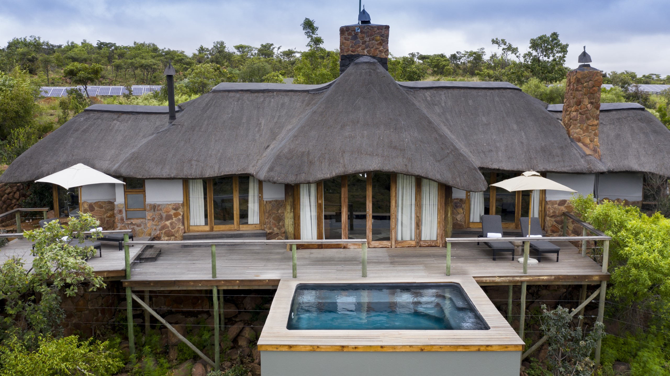 Mhondoro Safari Lodge & Villa 8