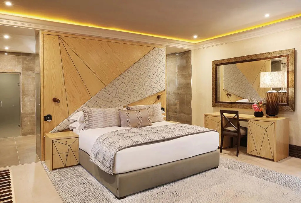 Saxon Hotel, Villas & Spa 13