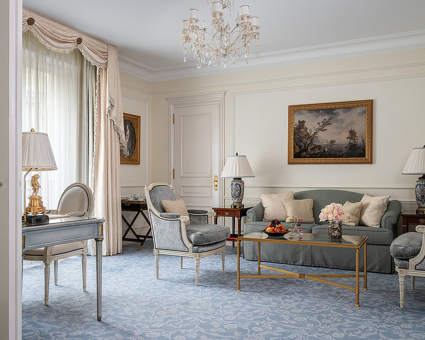 Four Seasons Hotel George V, Paris