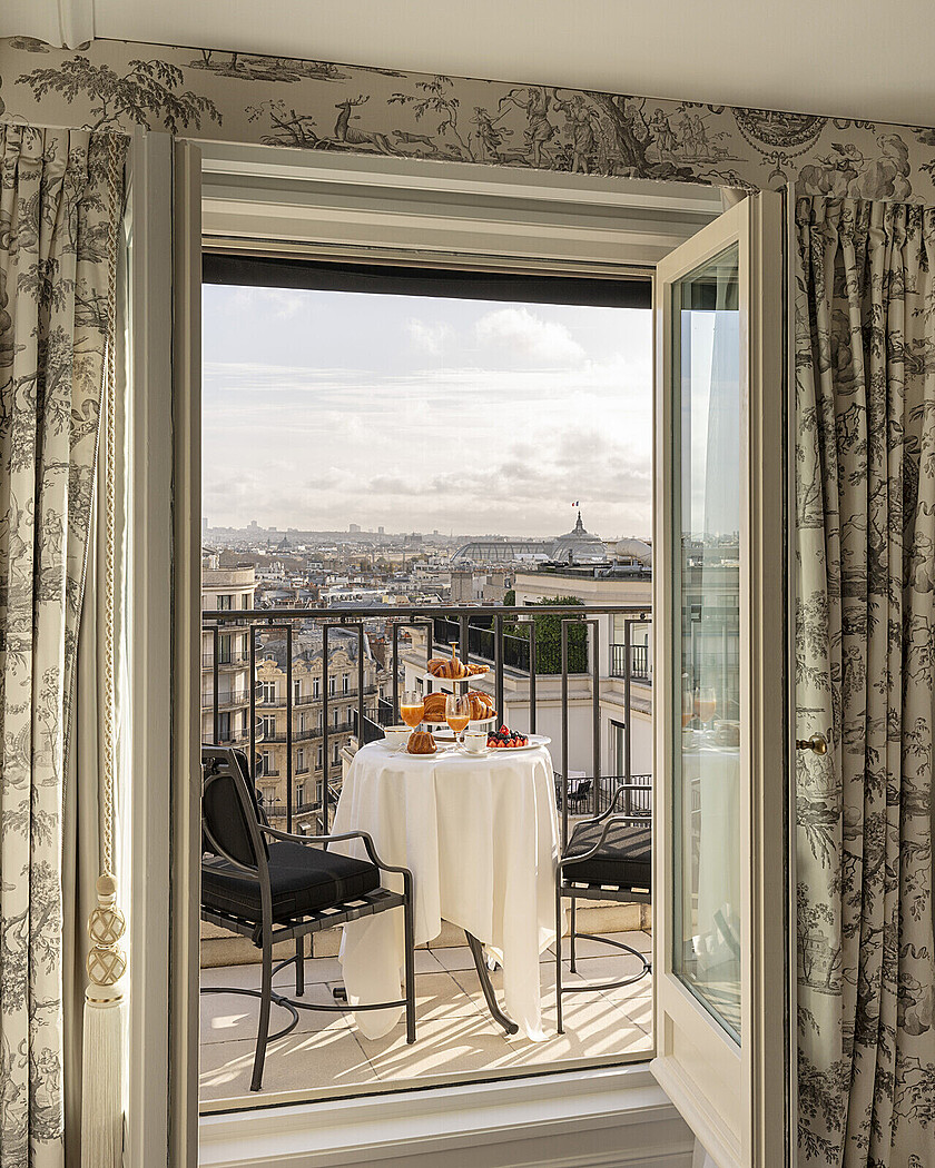 Four Seasons Hotel George V, Paris 7