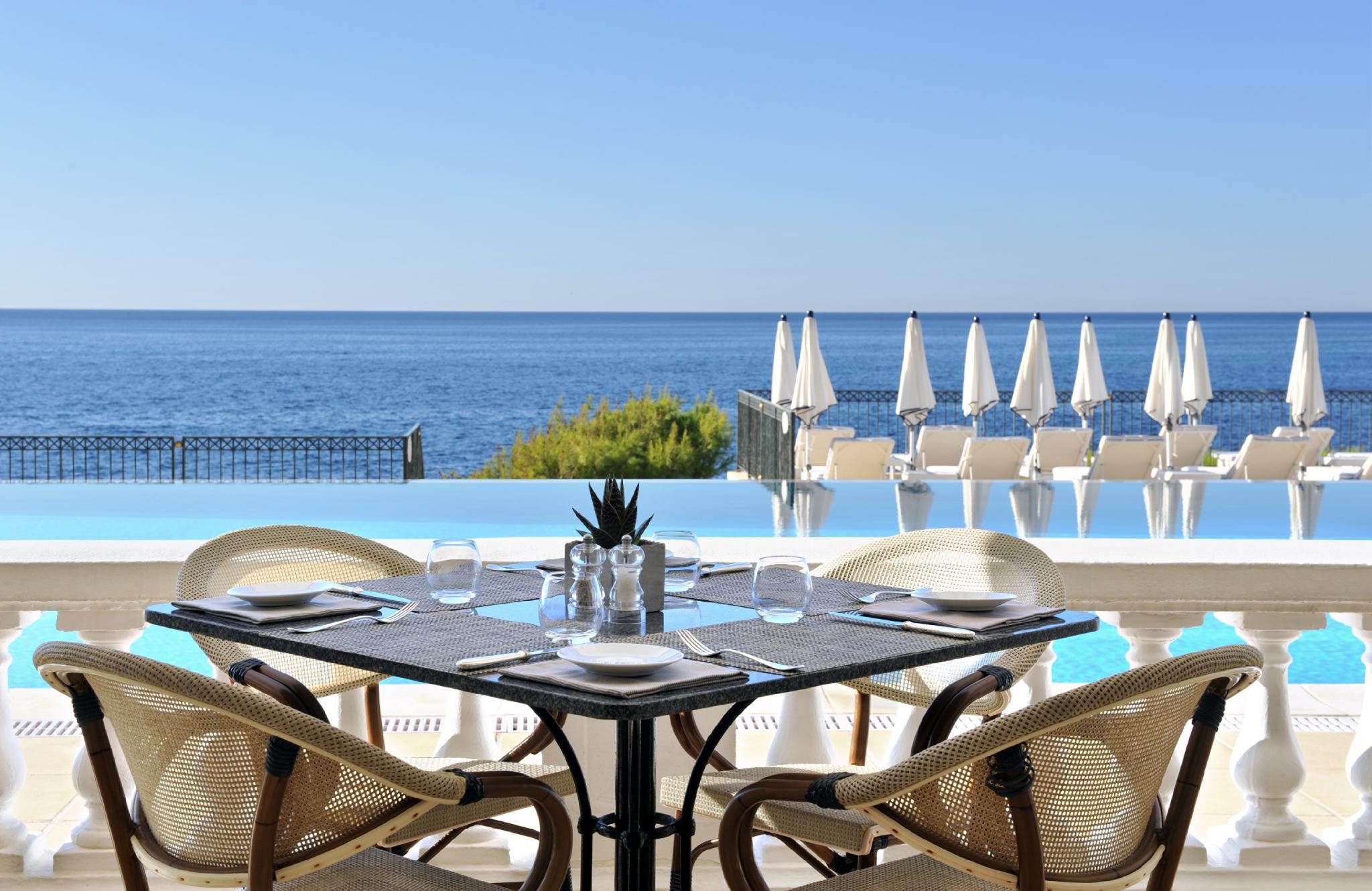 Grand-Hotel du Cap-Ferrat, A Four Seasons Hotel 8