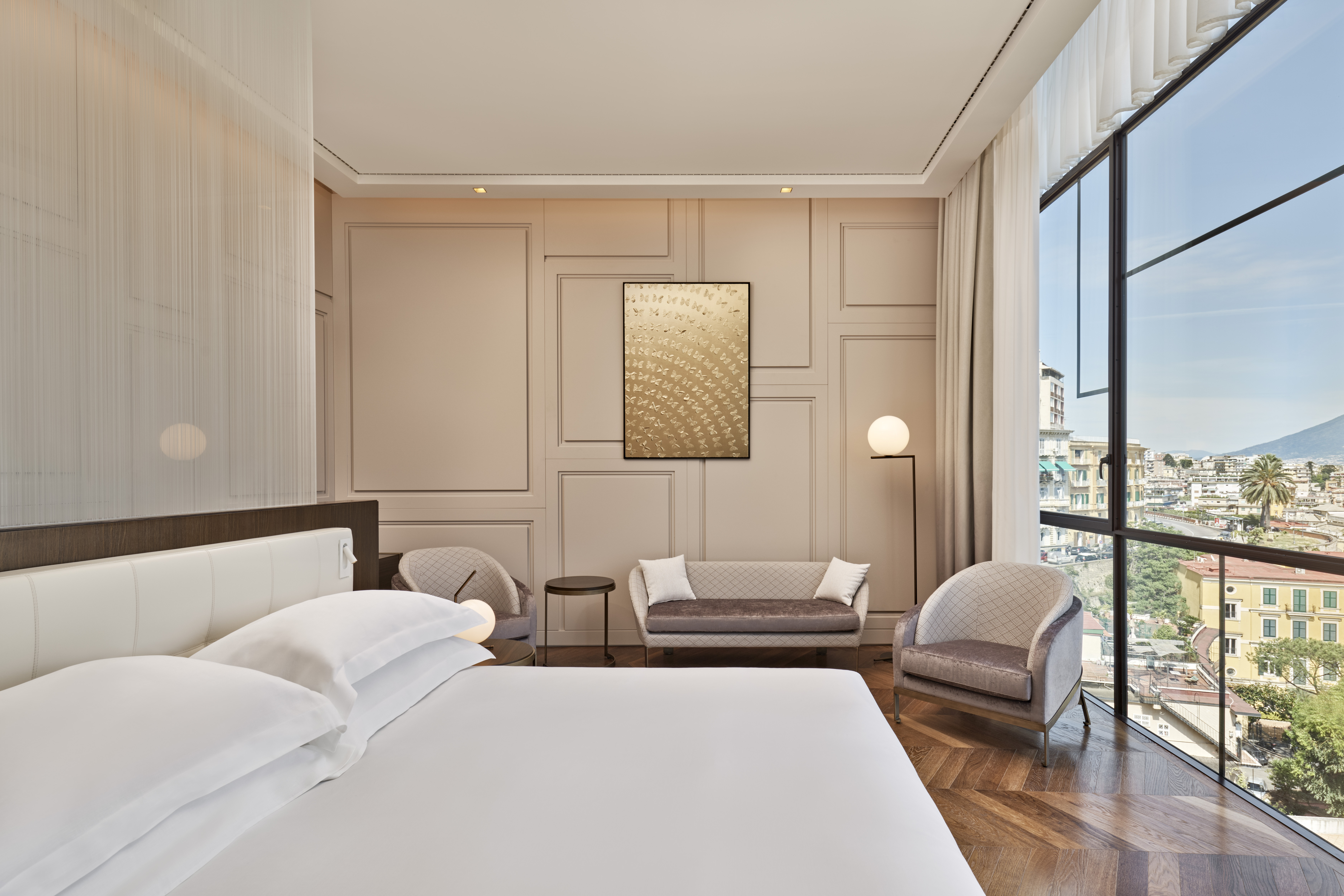 De Bonart Naples, Curio Collection by Hilton