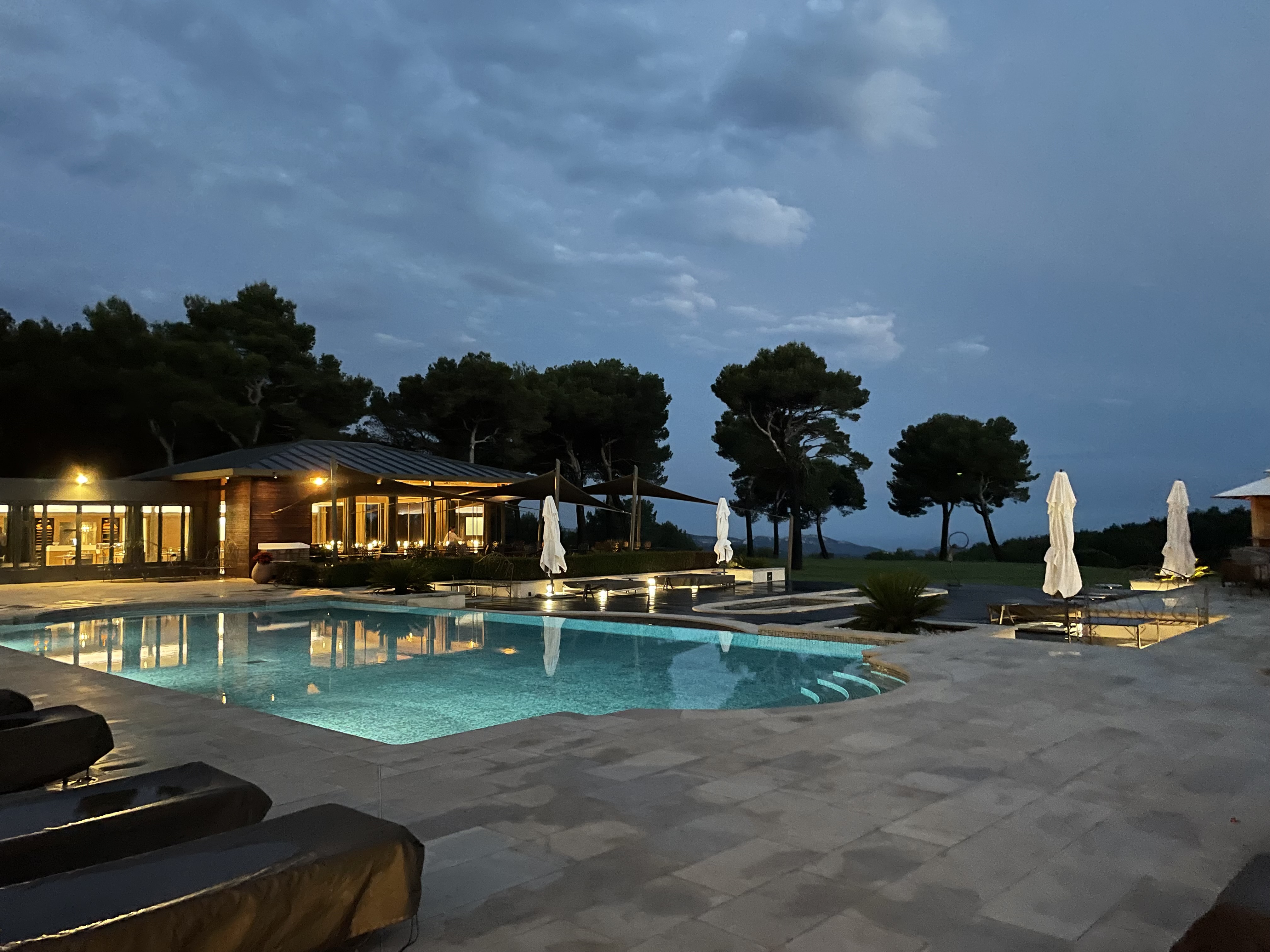 Hotel Du Castellet S.a.s. 2