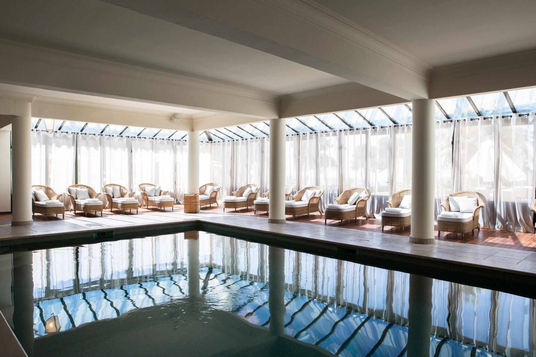 Hotel Du Castellet S.a.s. 8