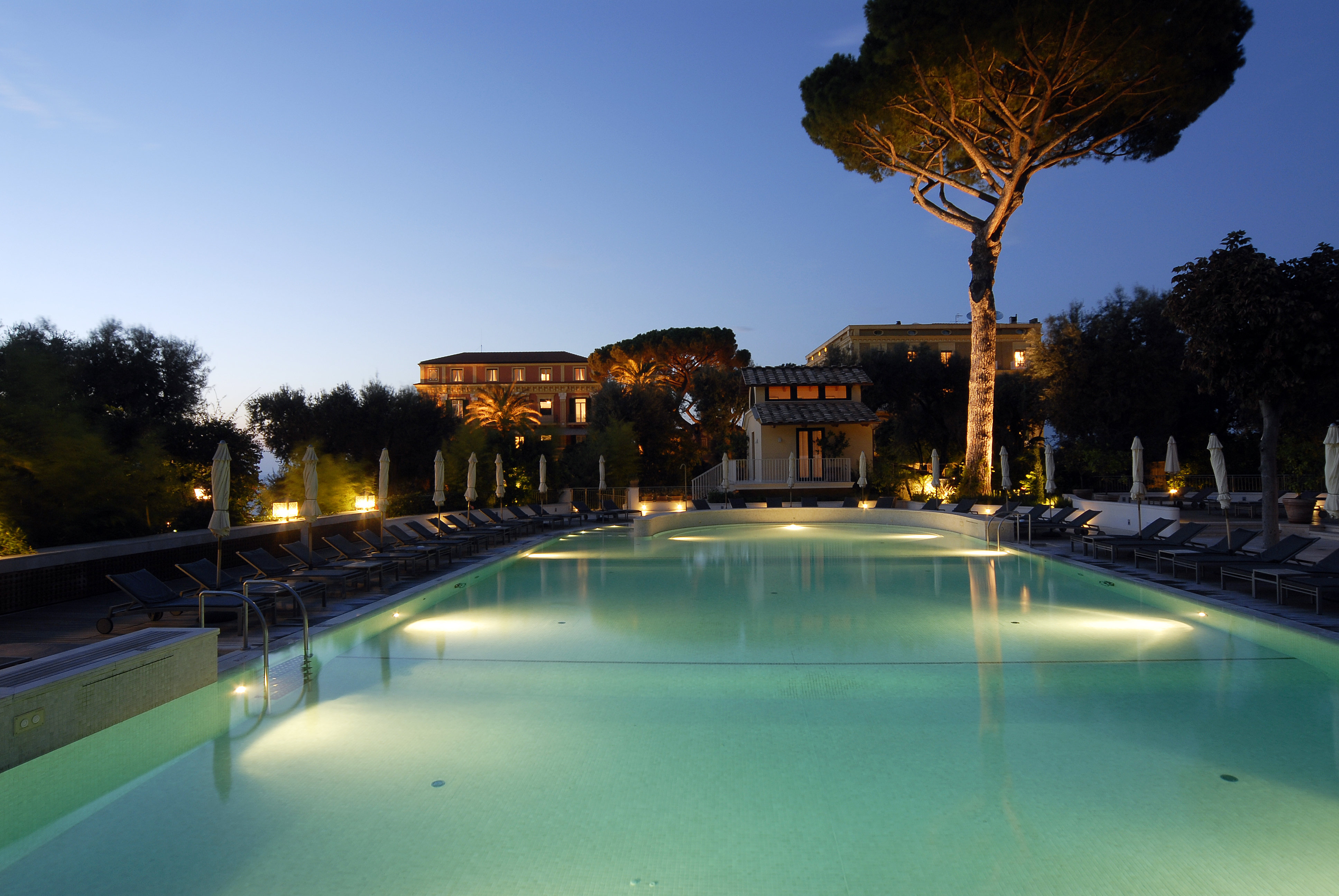 Grand Hotel Excelsior Vittoria 2