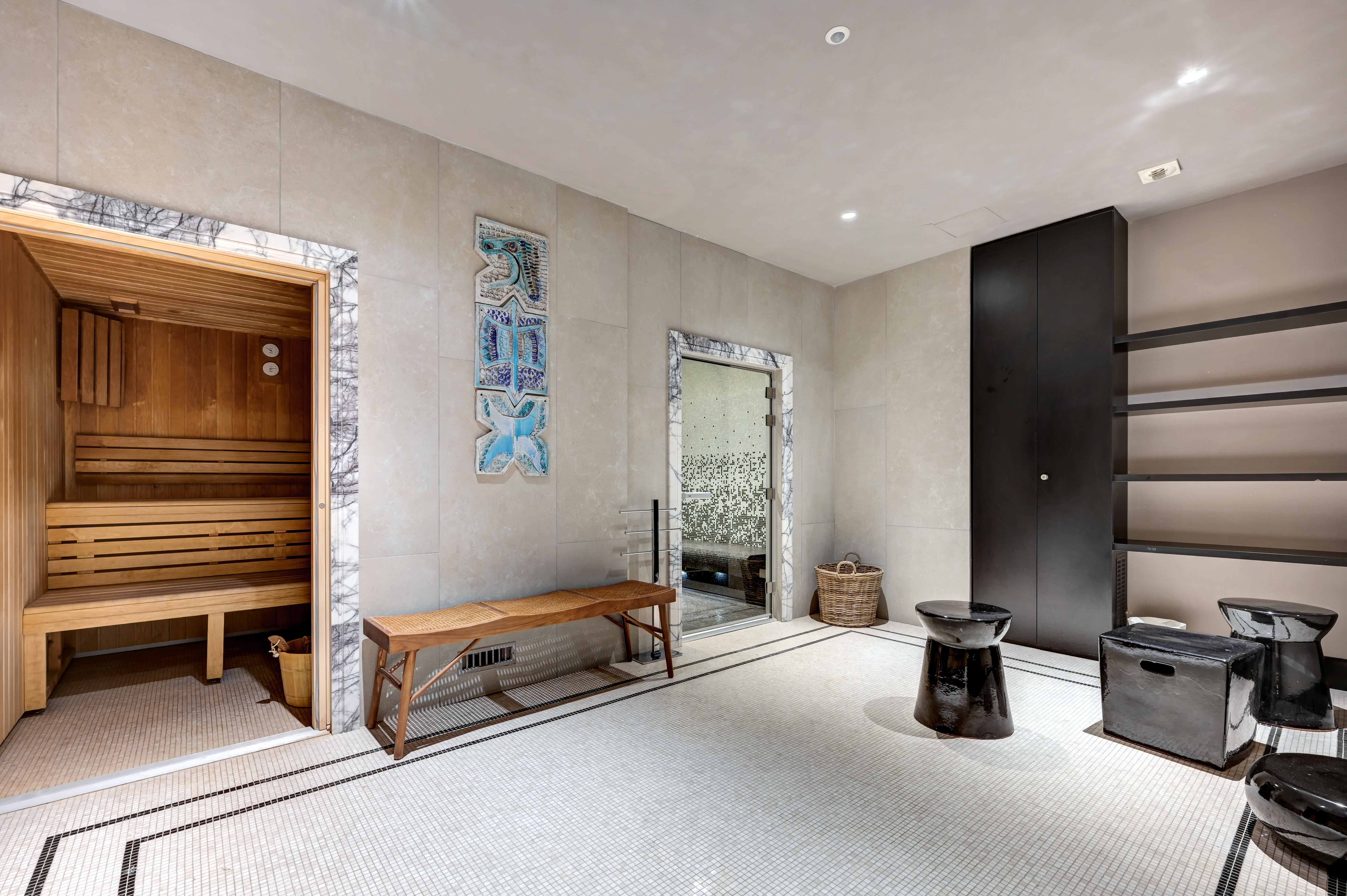The One Alma Paris 8