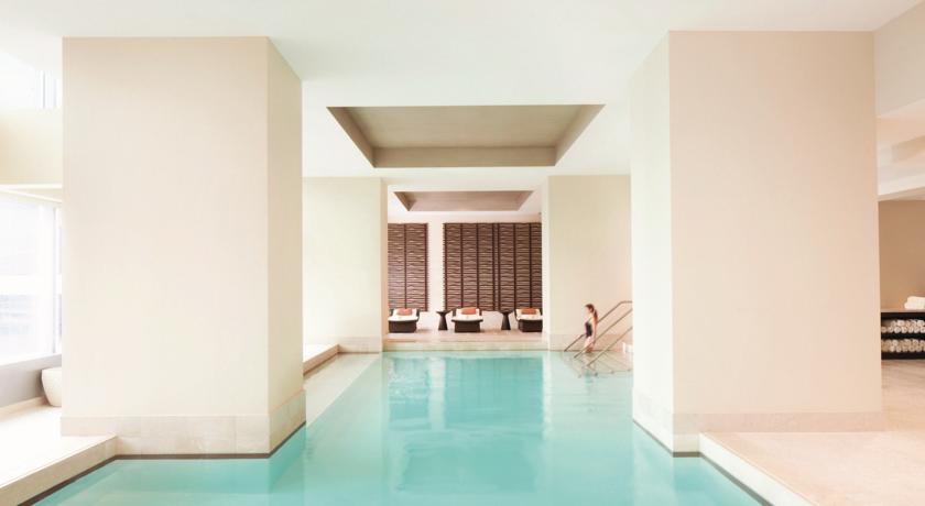The Ritz-Carlton, Toronto