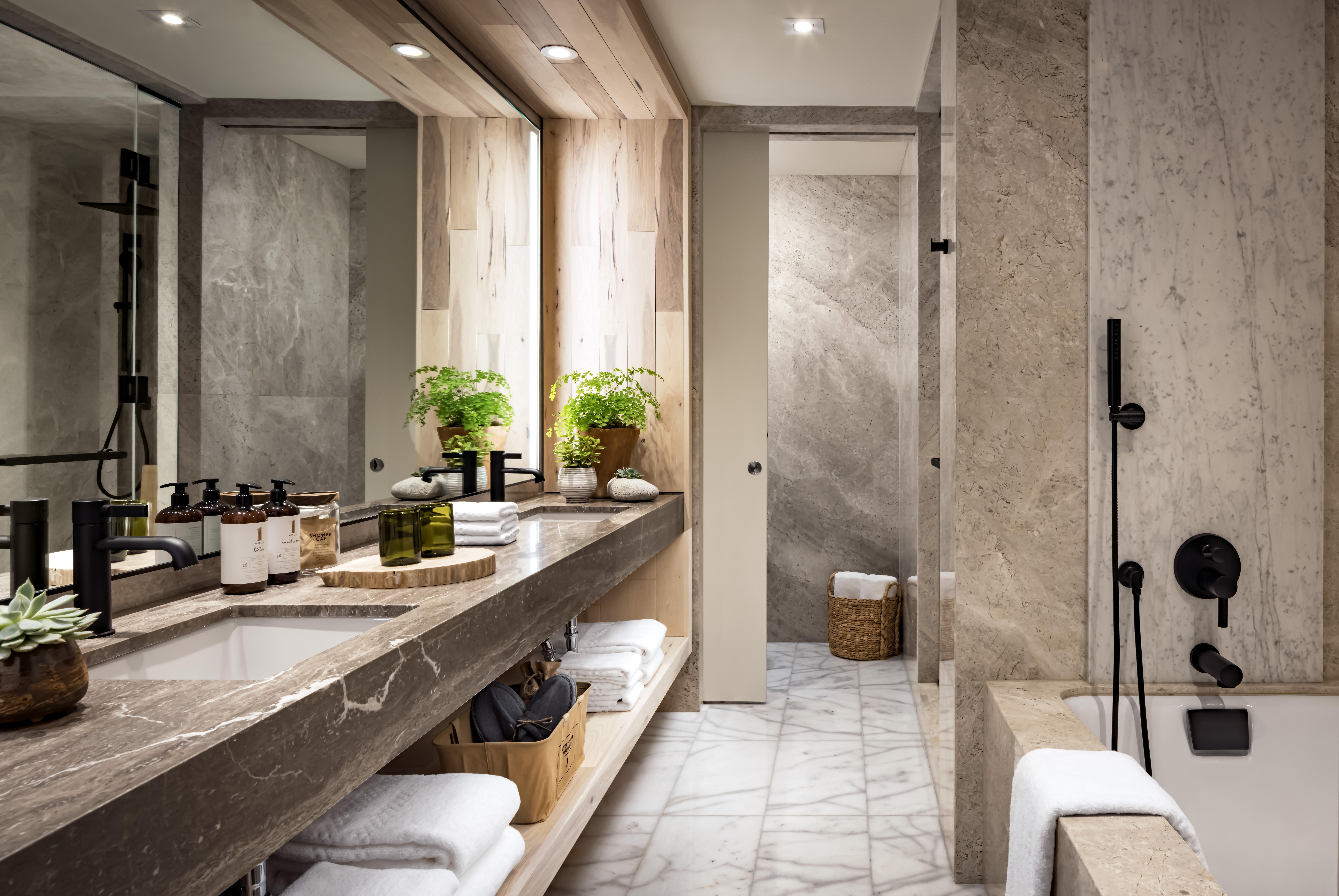 1 Hotel Toronto 2