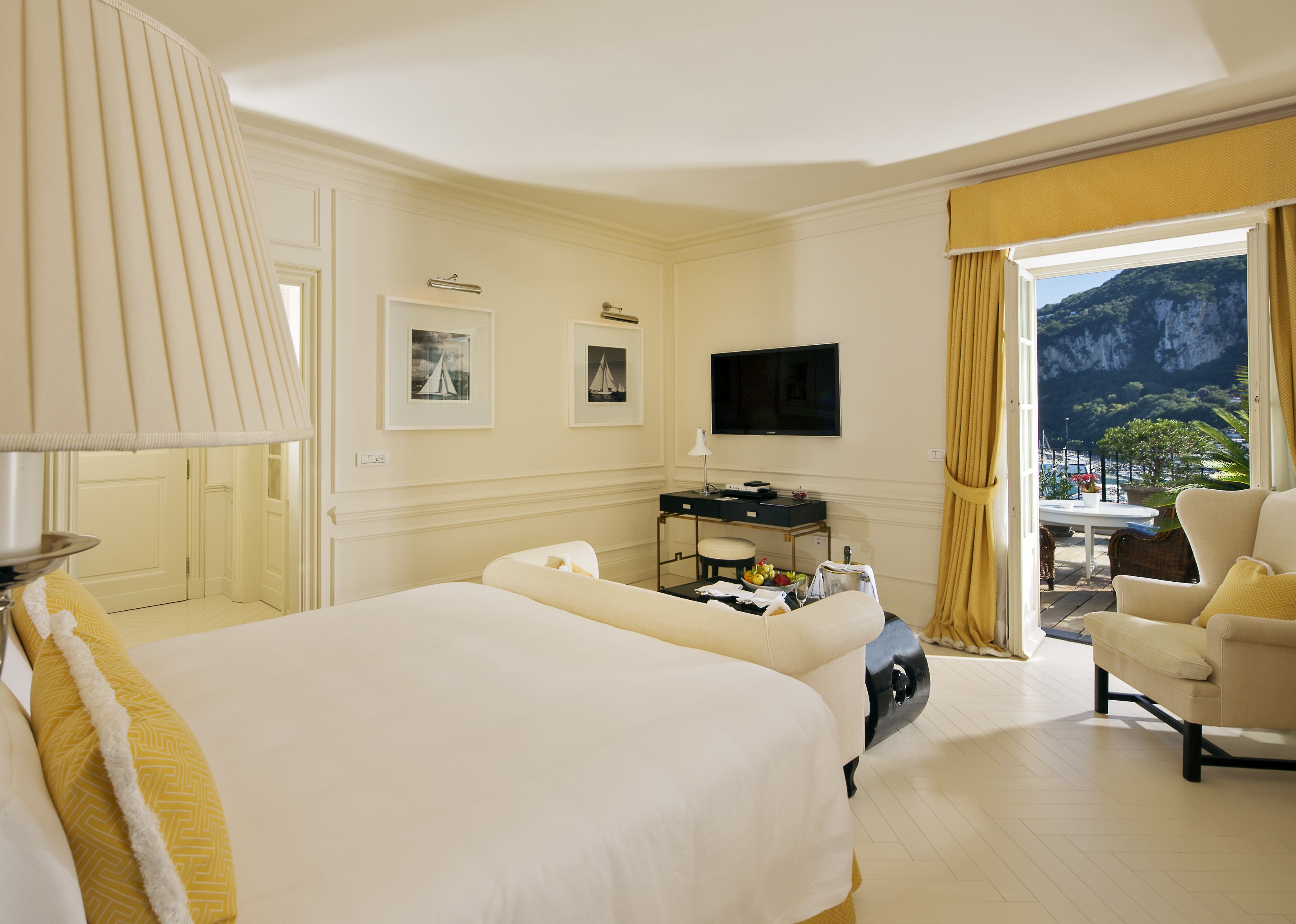 J.K. Place Capri 5