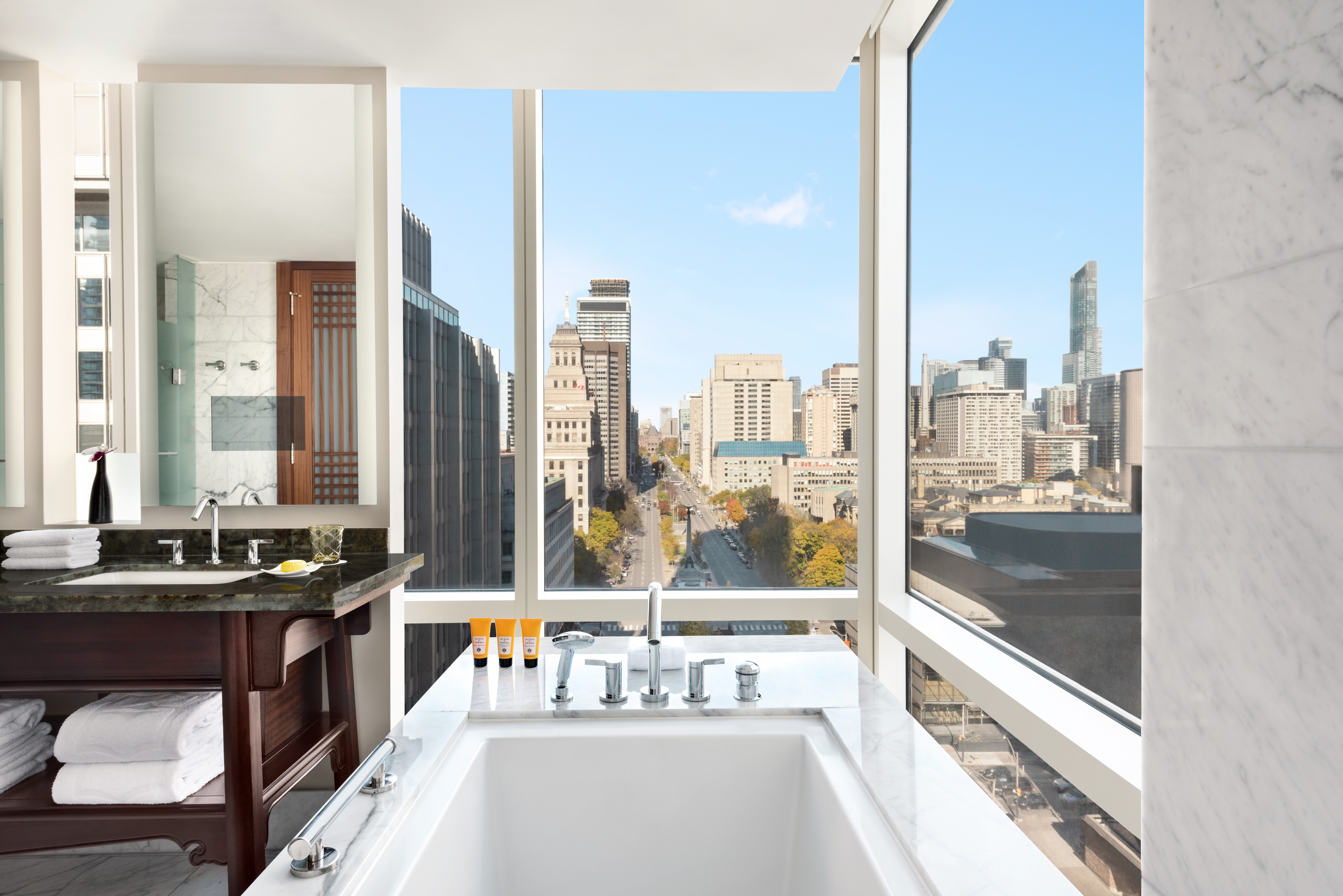 Shangri-La Toronto 2