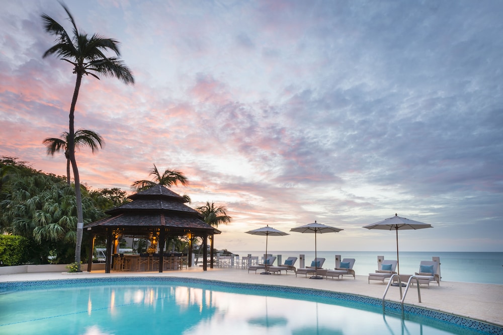 Blue Waters Resort and Spa