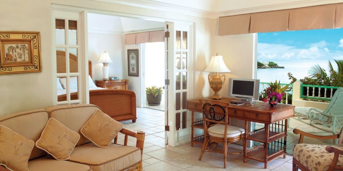 Blue Waters Resort and Spa 8