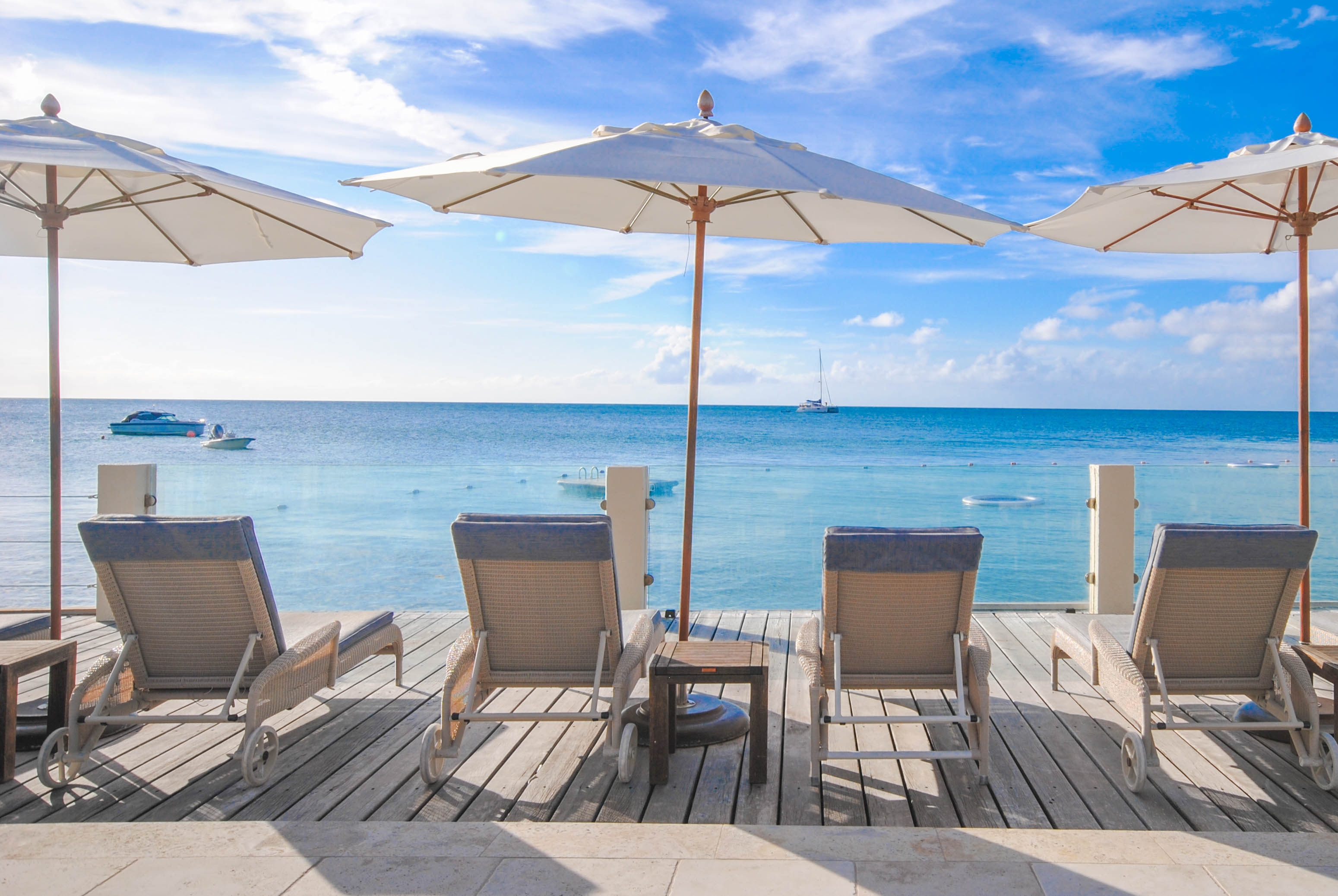 Blue Waters Resort and Spa 9