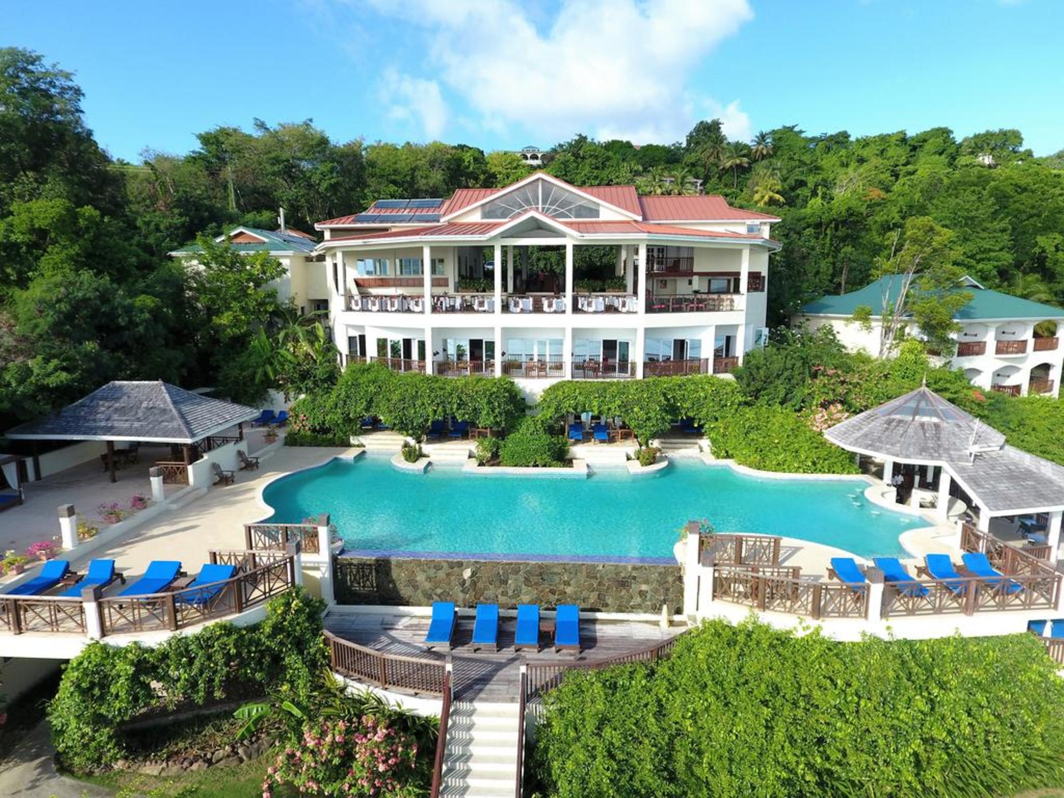 Calabash Cove Resort & Spa 2