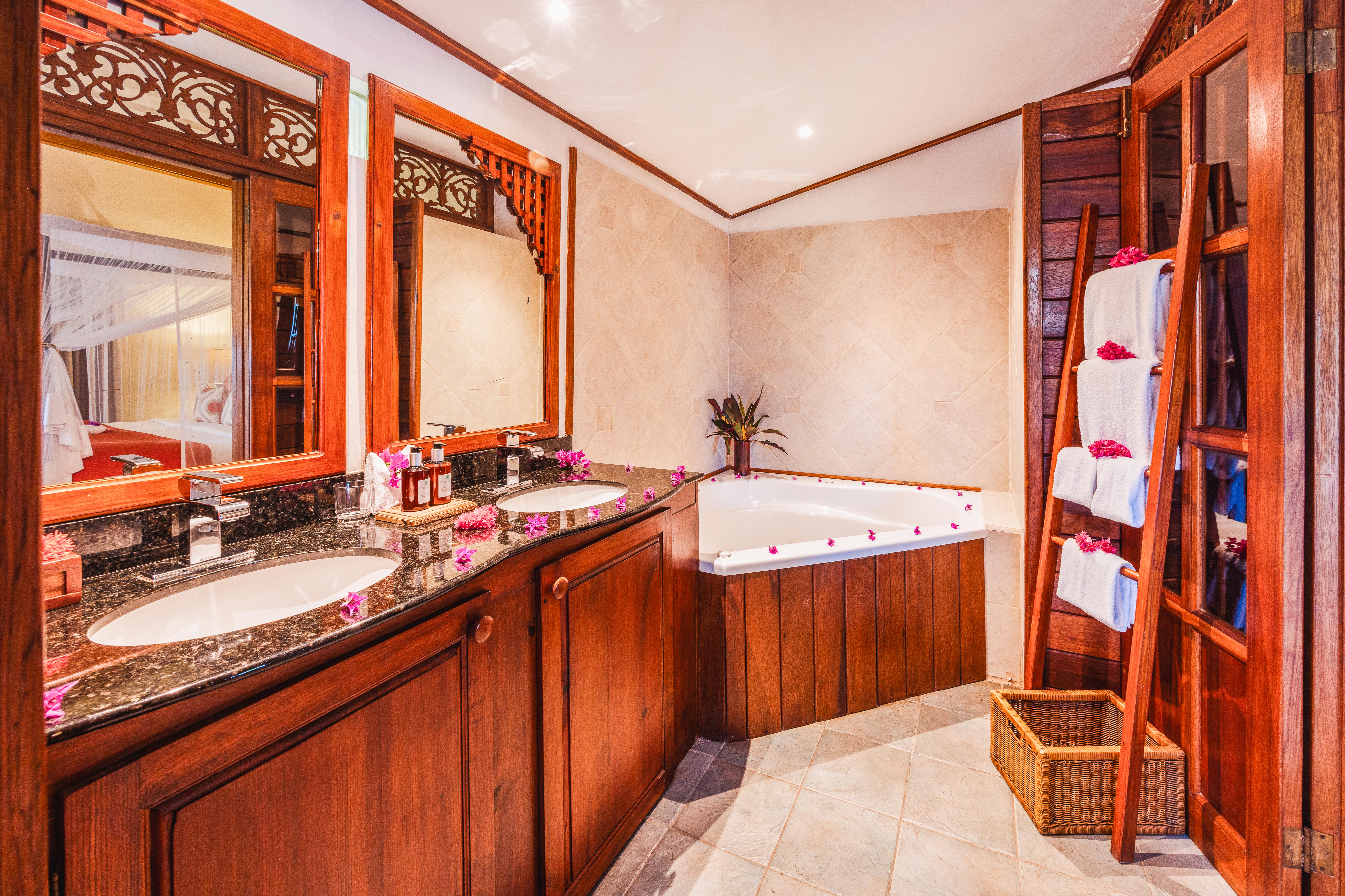 Calabash Cove Resort & Spa 3