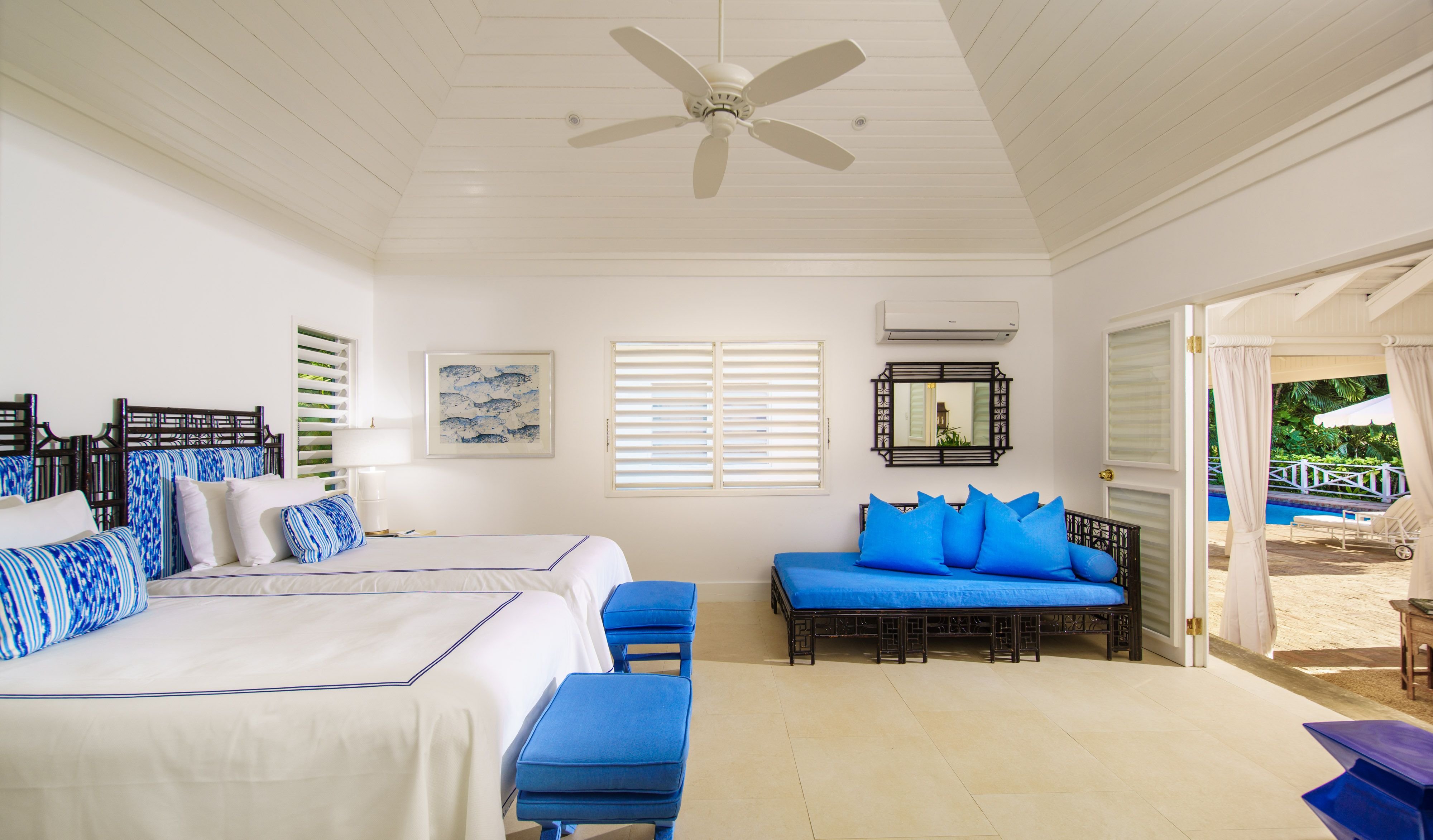 Round Hill Hotel and Villas 7