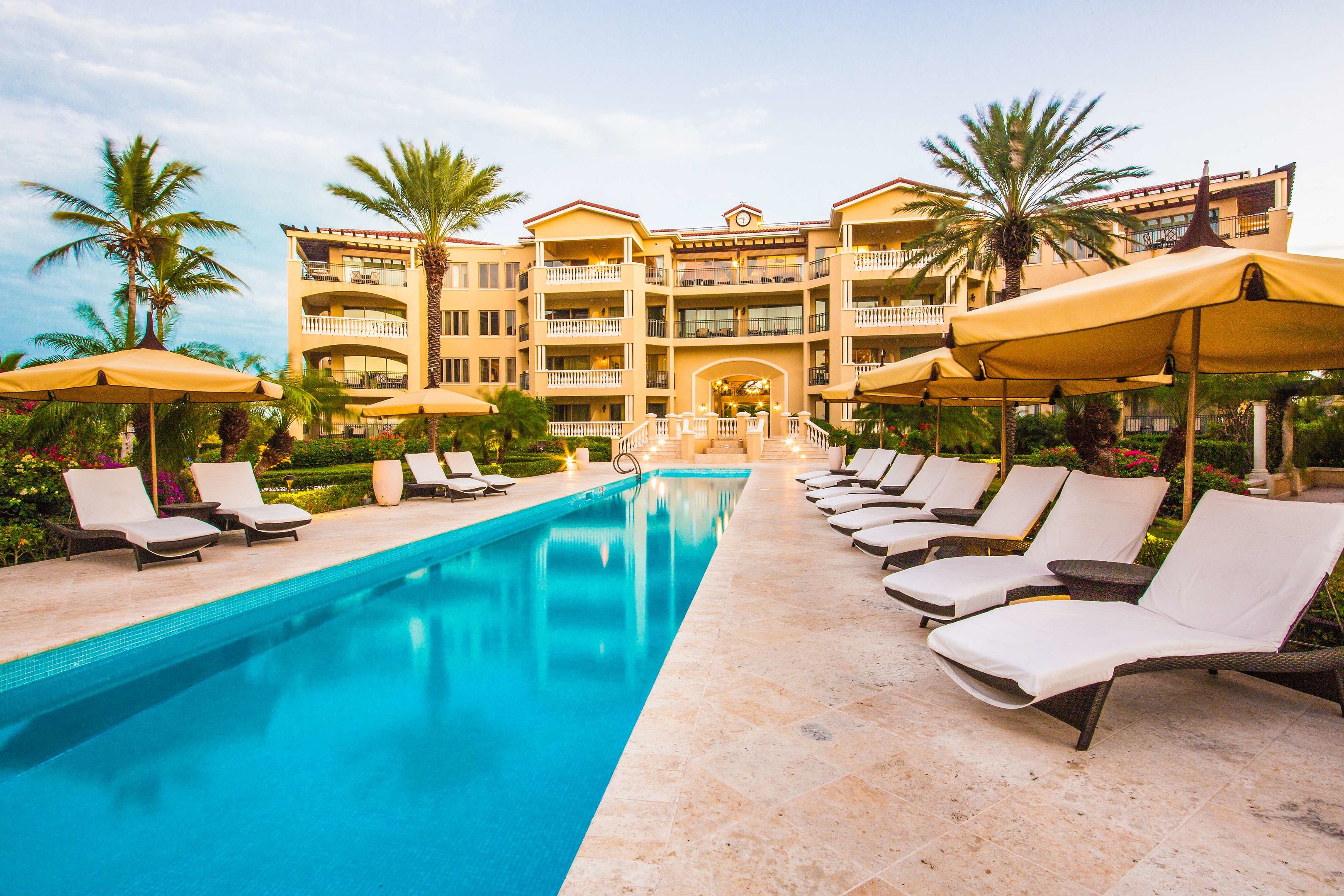 The Somerset on Grace Bay 4