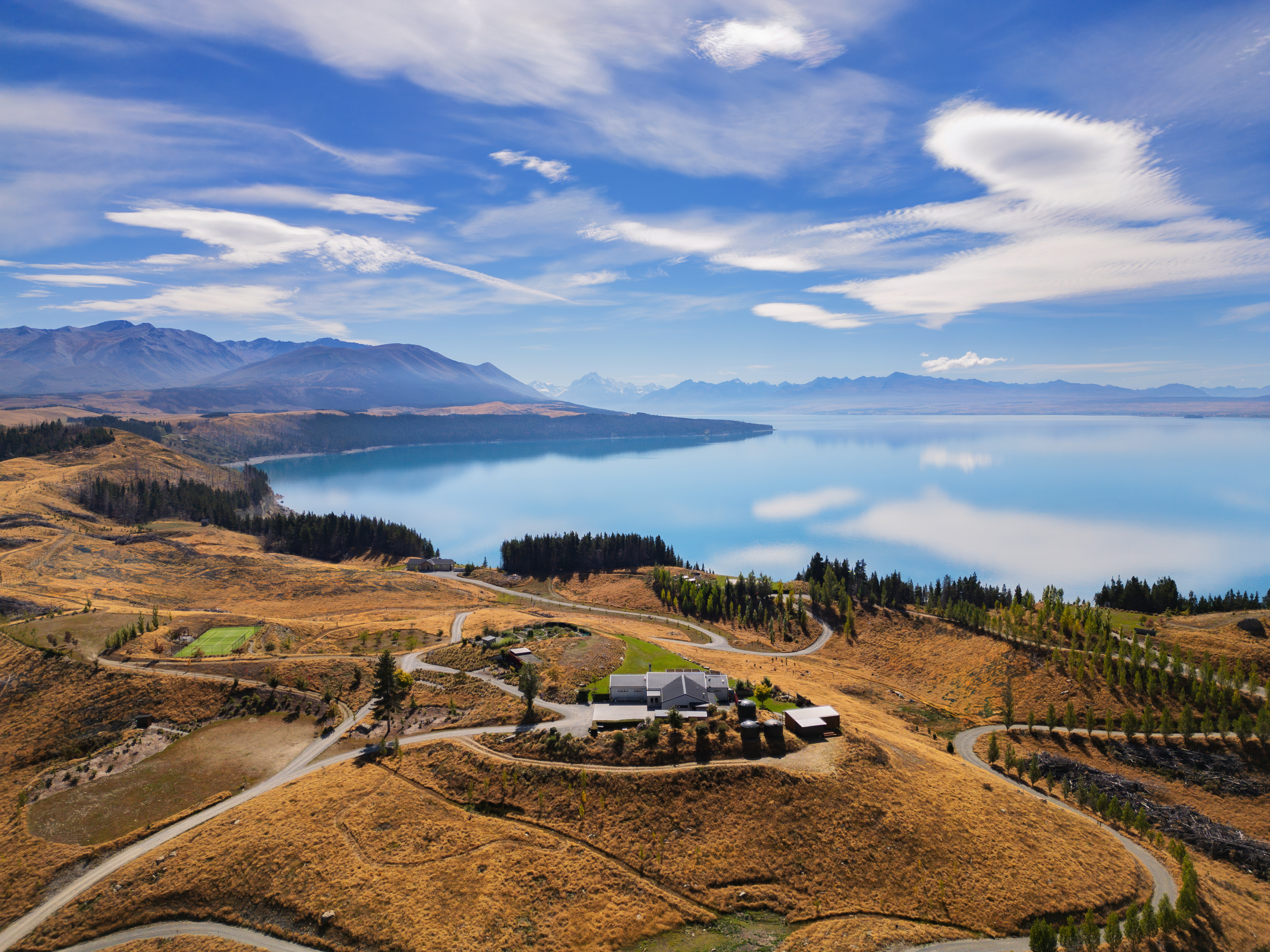 Mt Cook Lakeside Retreat, High Country Estate | Luxury Villas | Observatory | Weddings | Restaurant 2