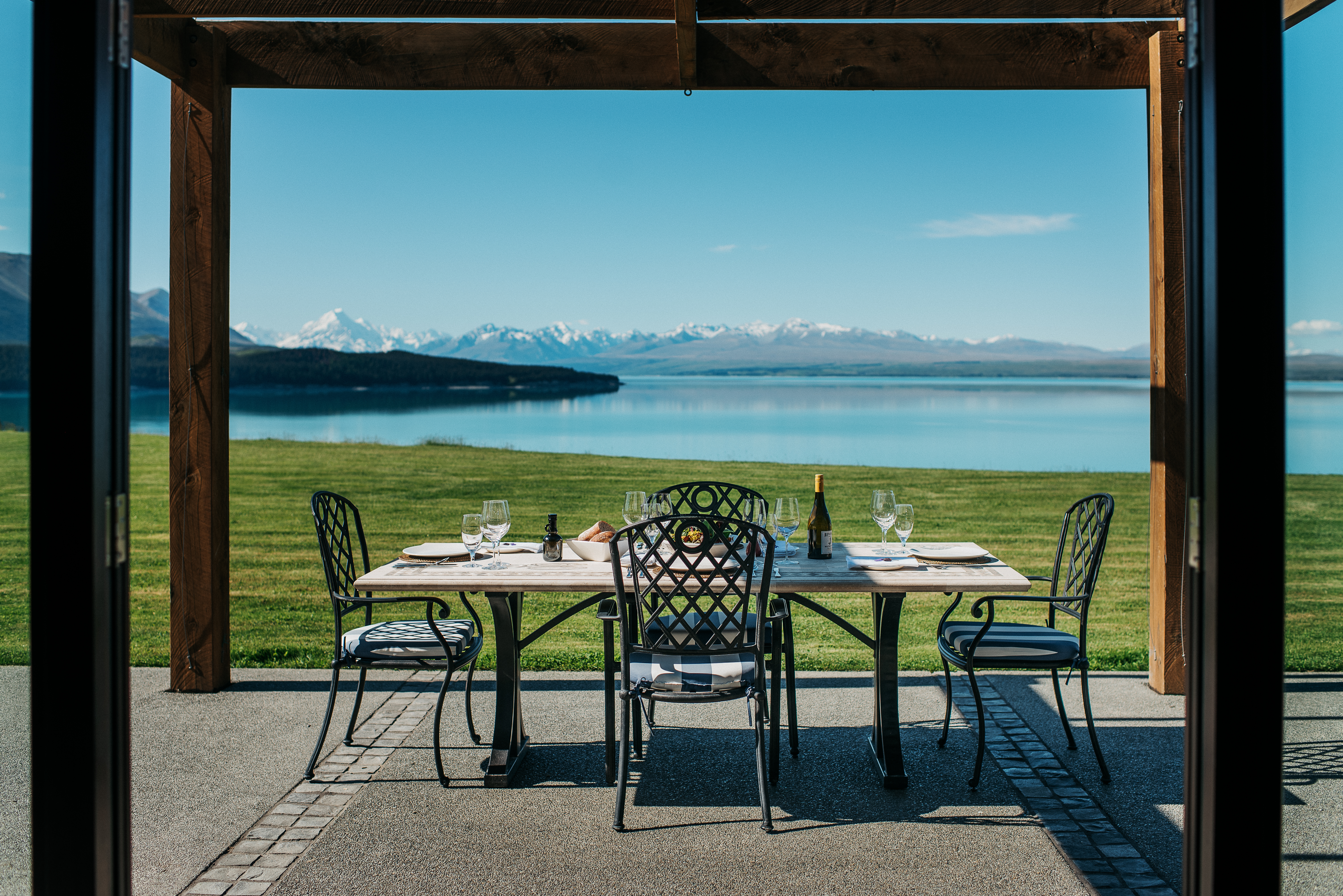 Mt Cook Lakeside Retreat, High Country Estate | Luxury Villas | Observatory | Weddings | Restaurant 3