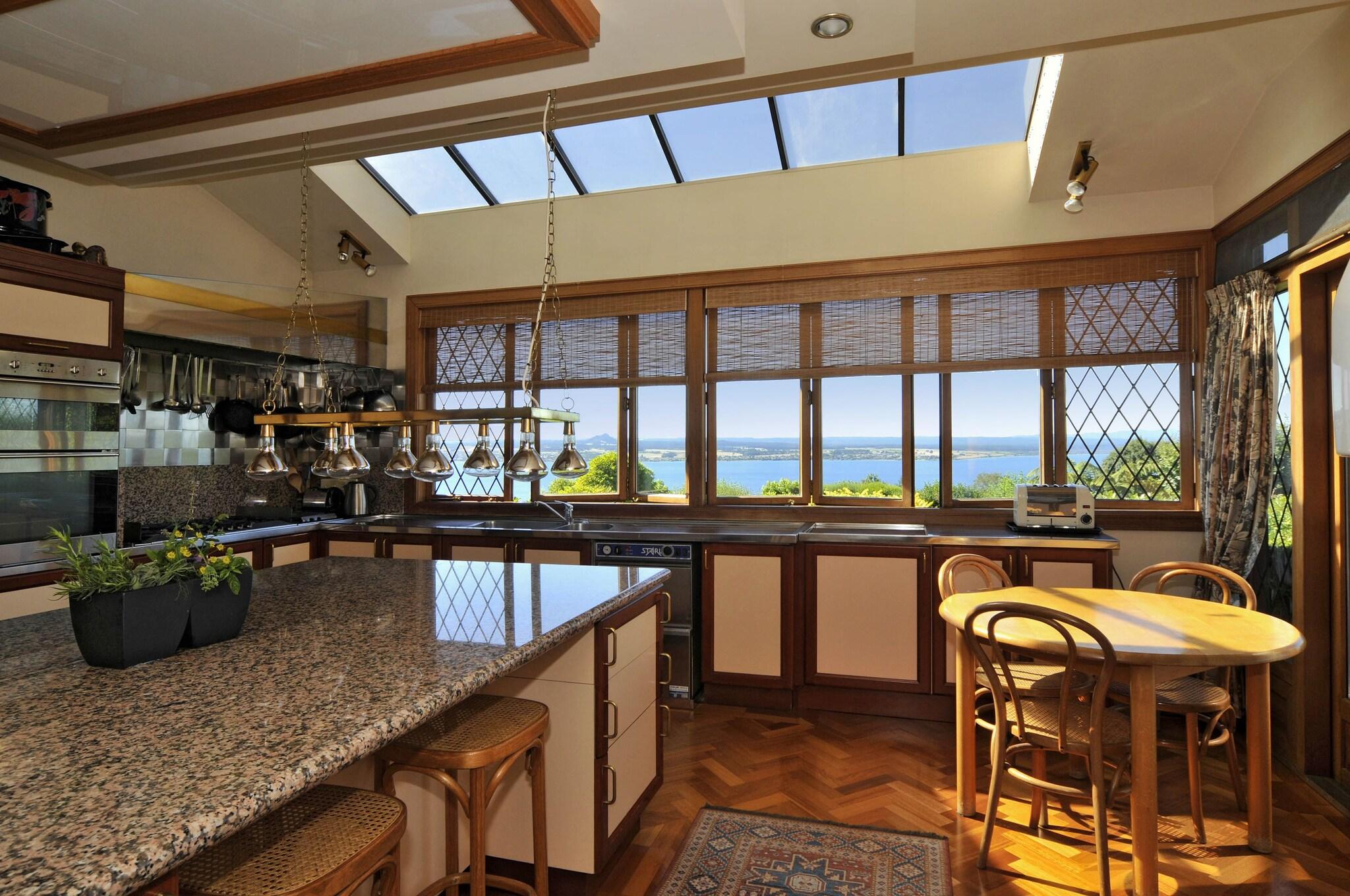 Lake Taupo Lodge 5