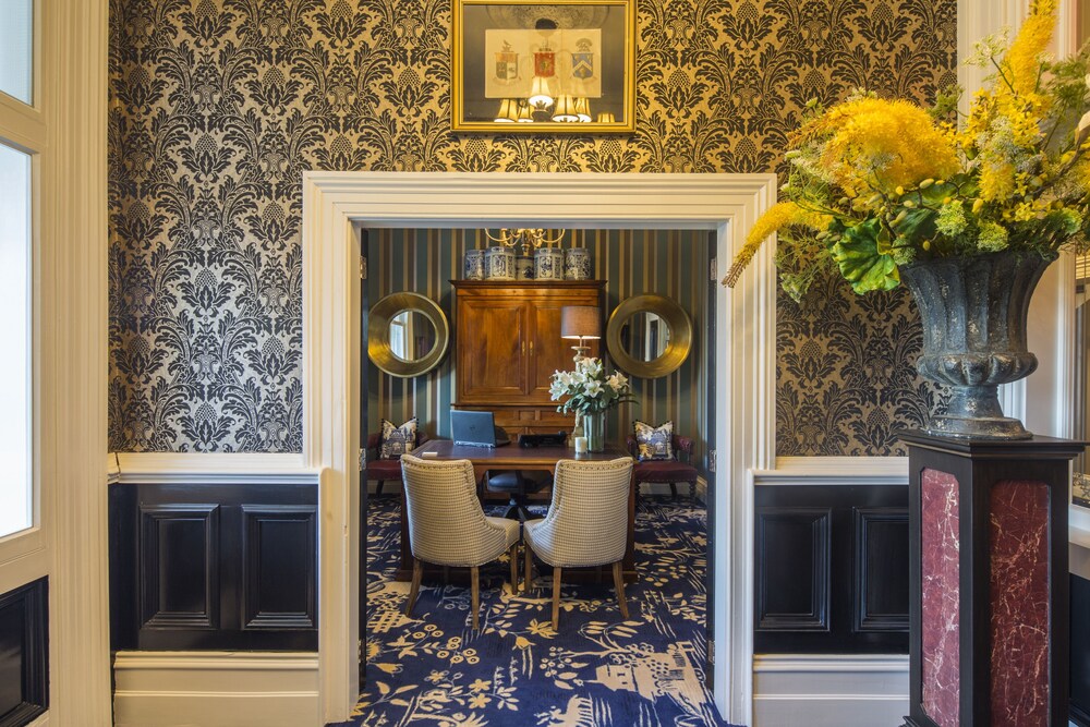 Hulbert House: Award Winning Queenstown Luxury Boutique Lodge