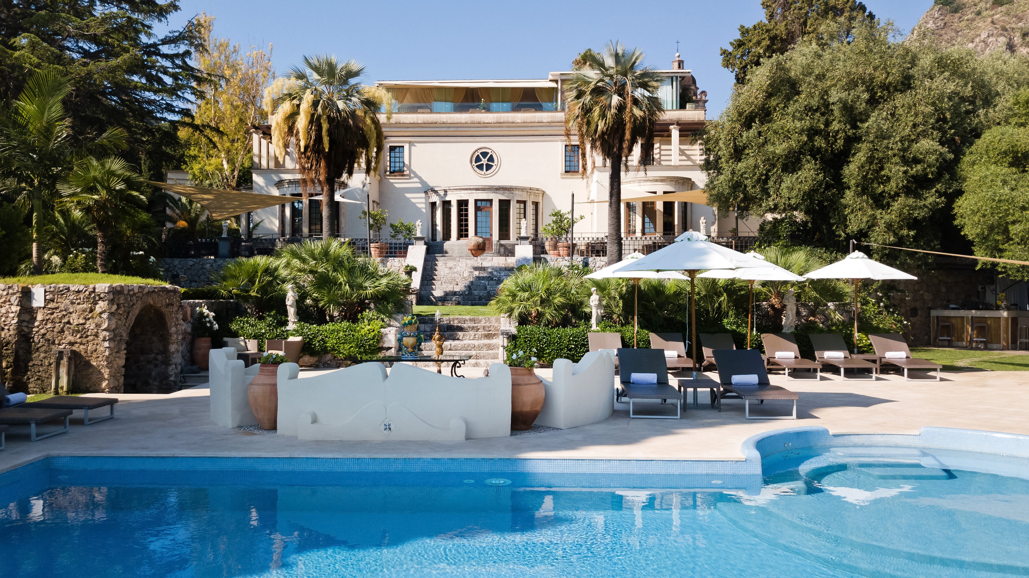 The Ashbee Hotel 2