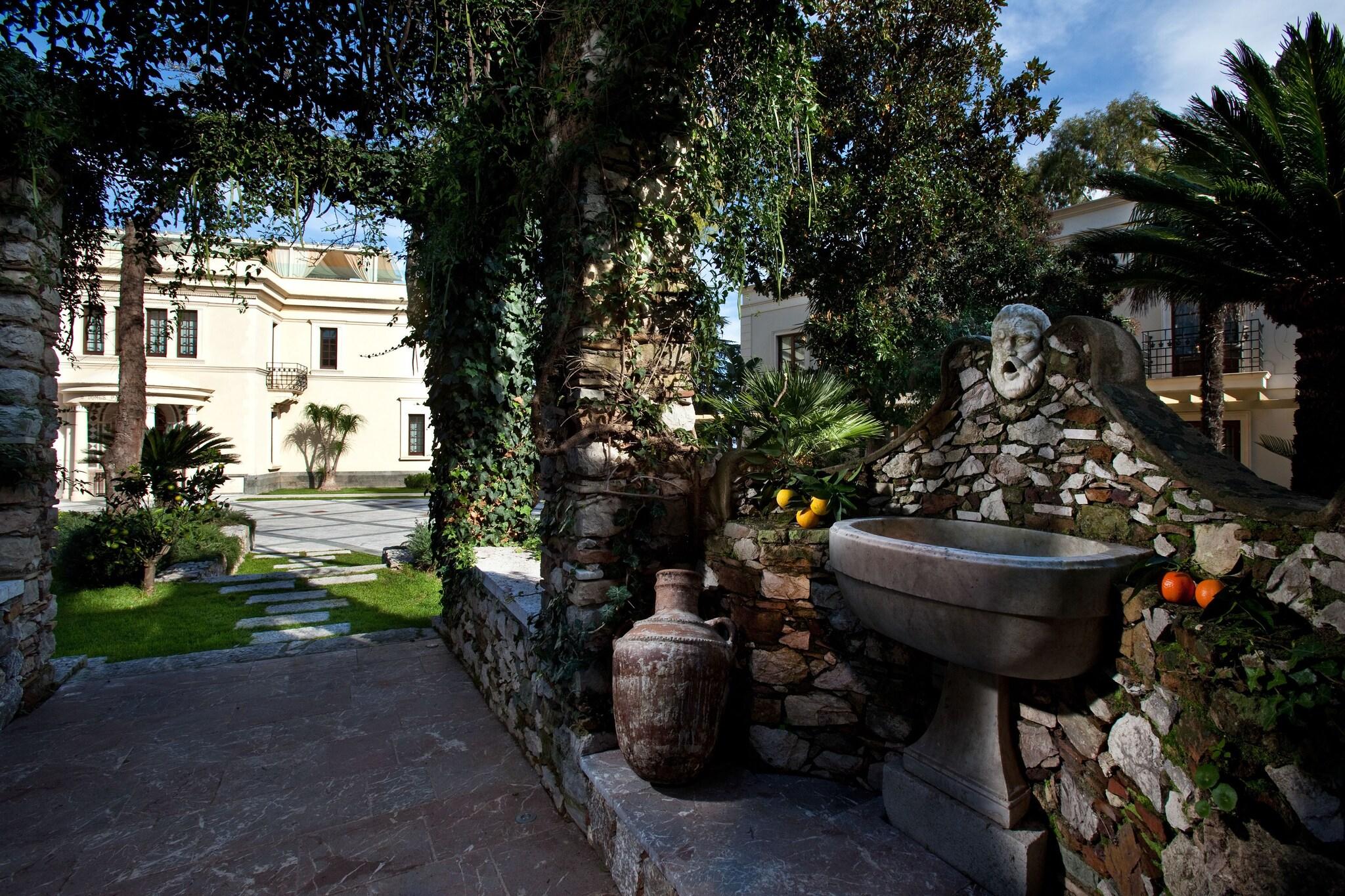 The Ashbee Hotel 7