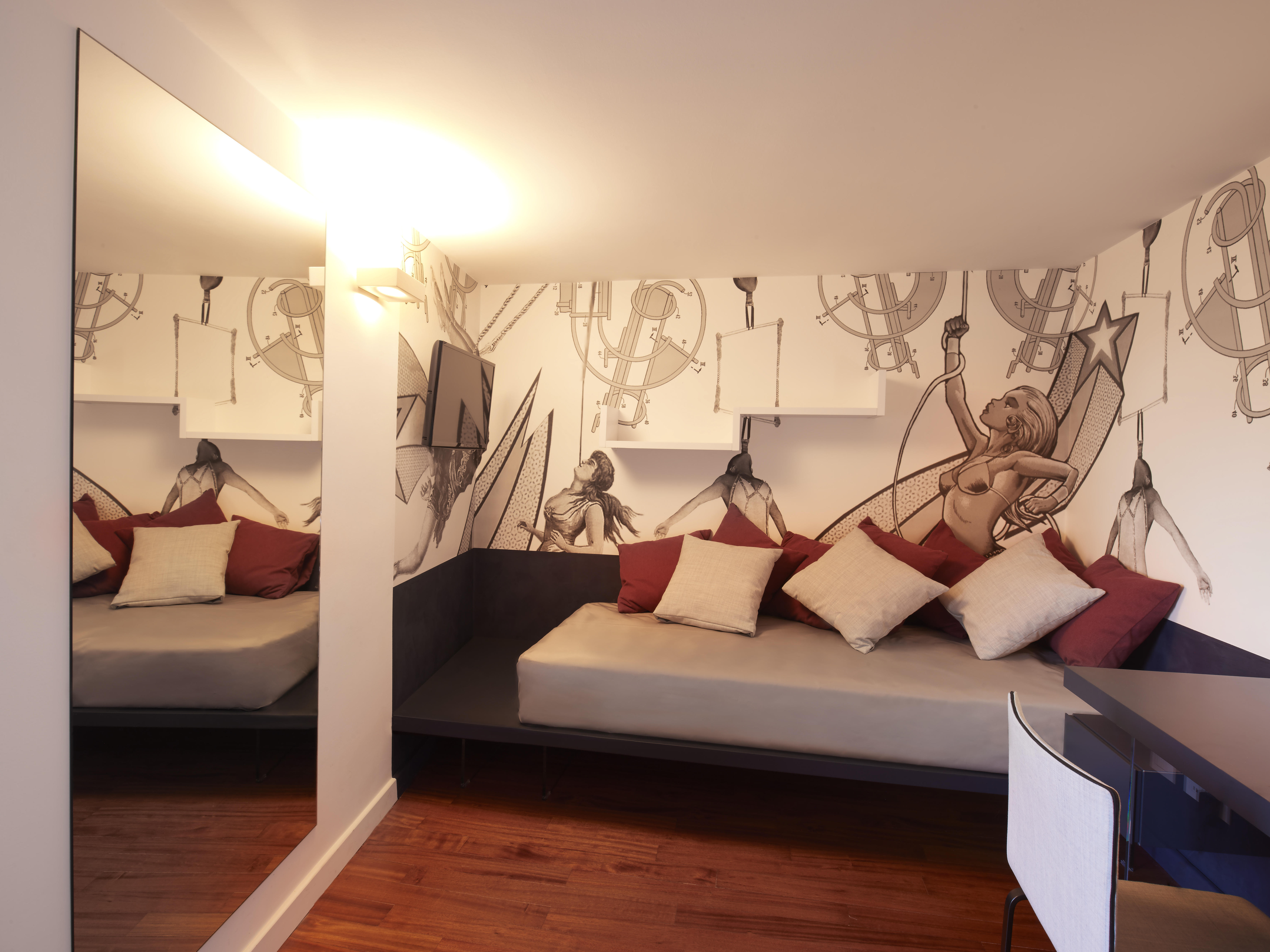The Pinball Luxury Suites 6