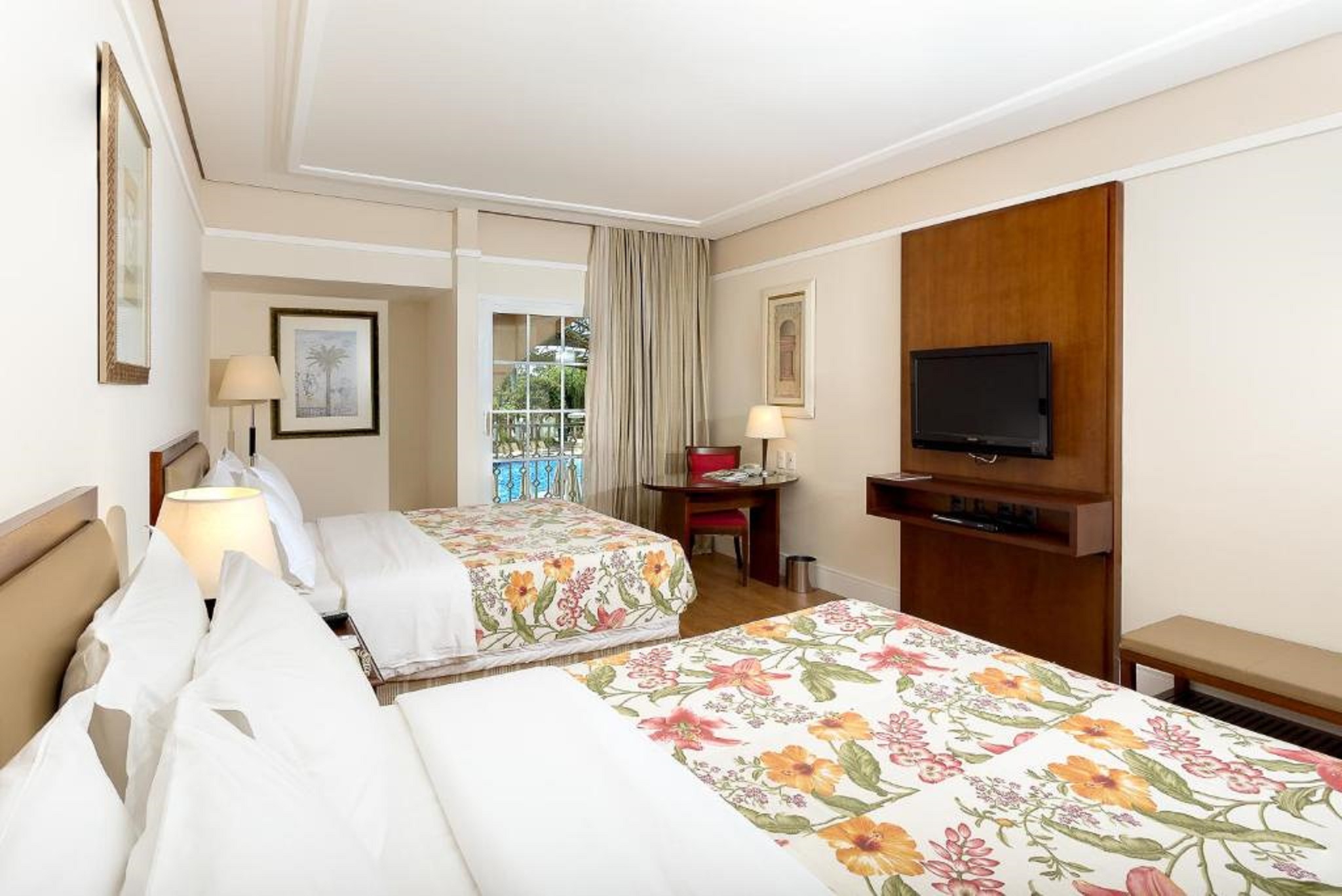 Royal Palm Plaza 4