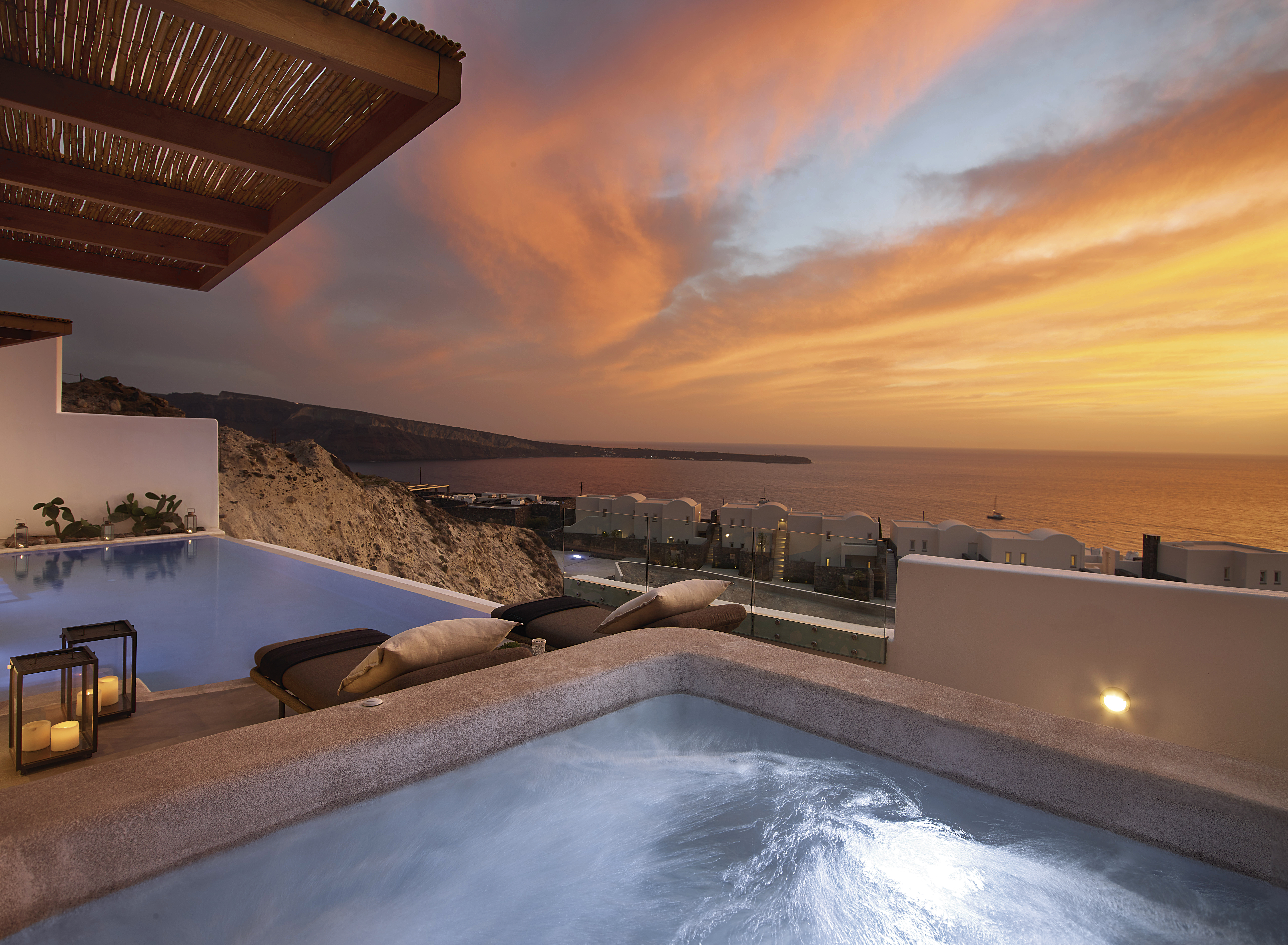 Santo Pure Oia Suites & Villas