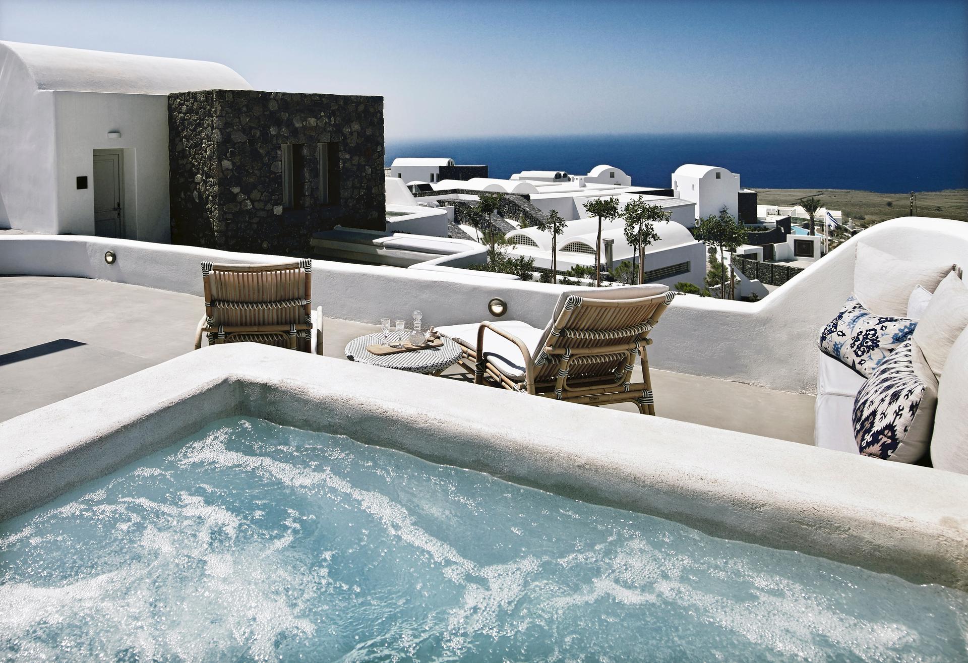 Santo Pure Oia Suites & Villas 2