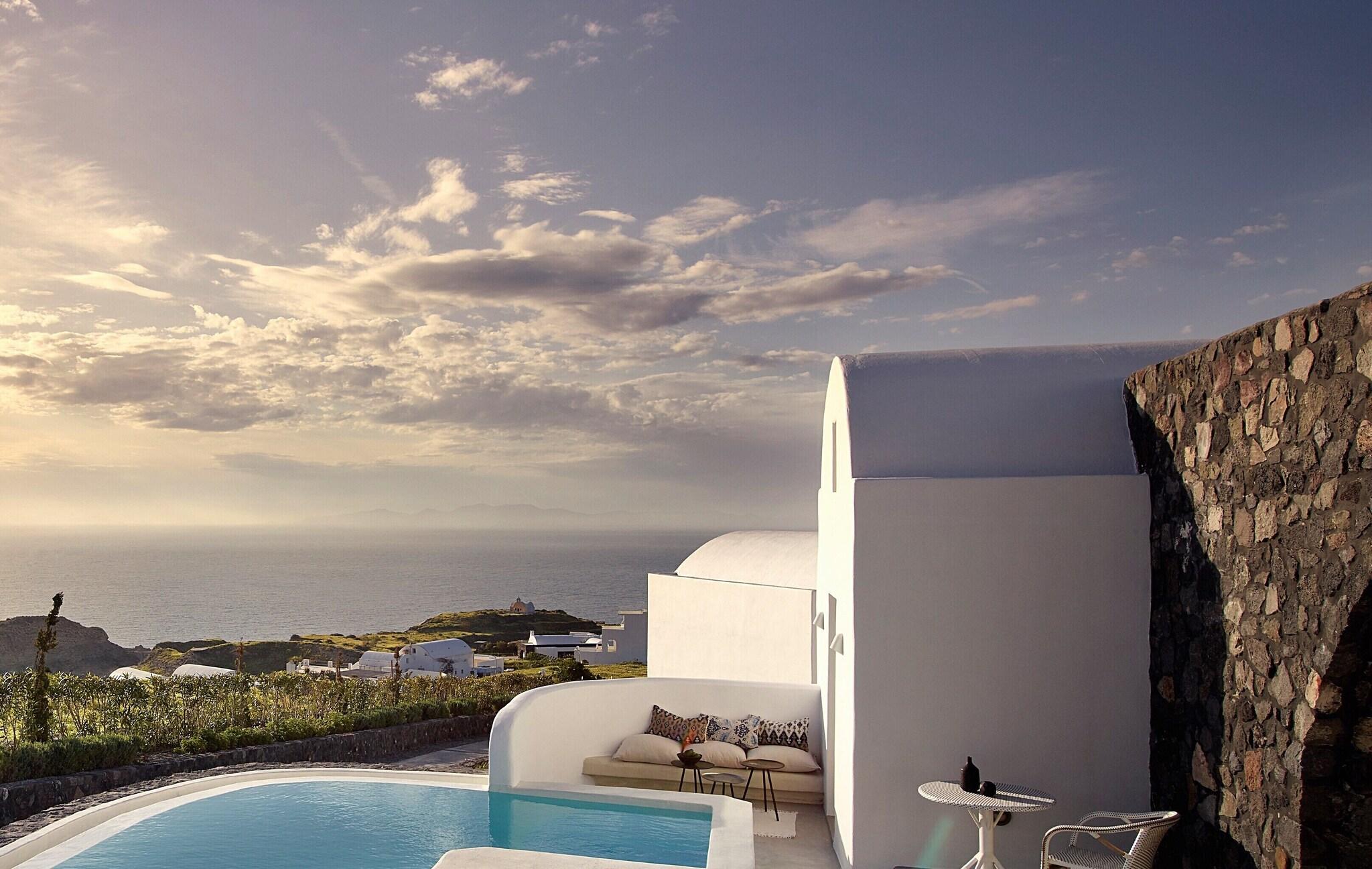 Santo Pure Oia Suites & Villas 8