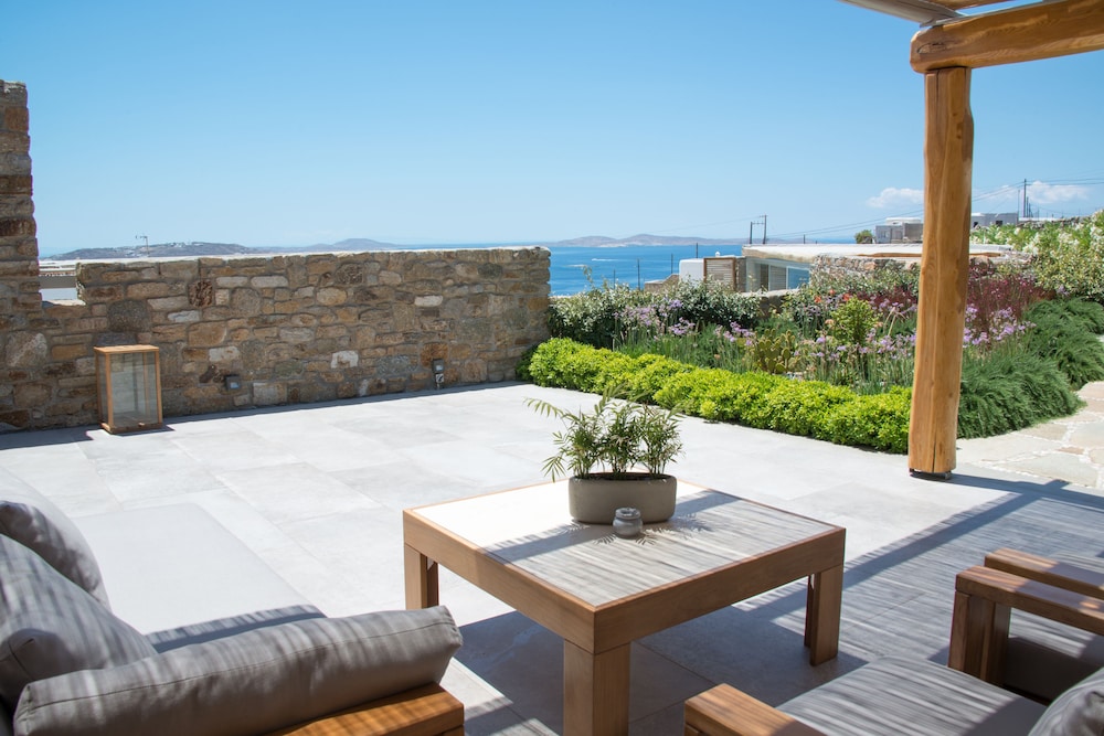 M Mykonos Villas 8