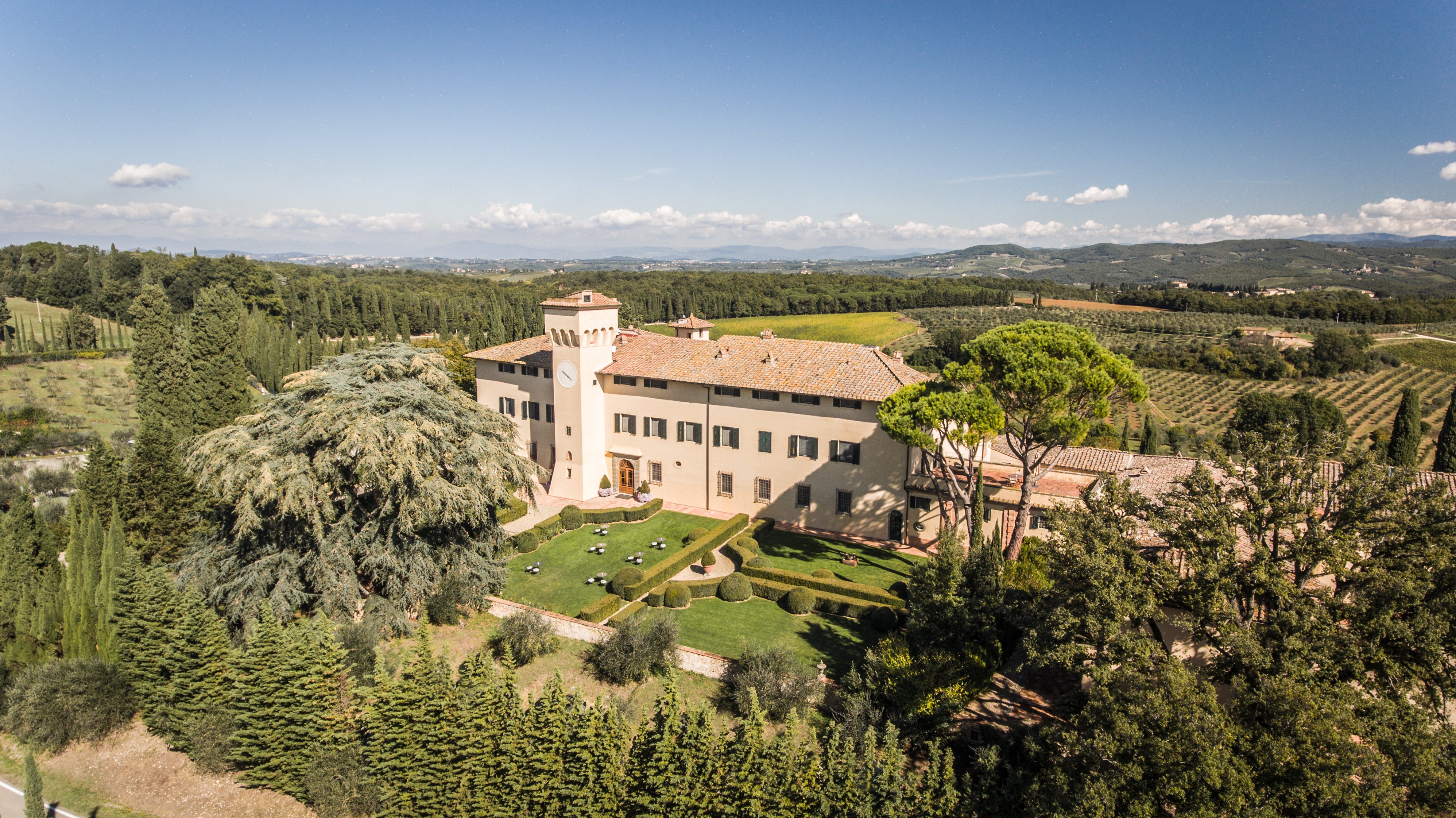 COMO Castello Del Nero 2