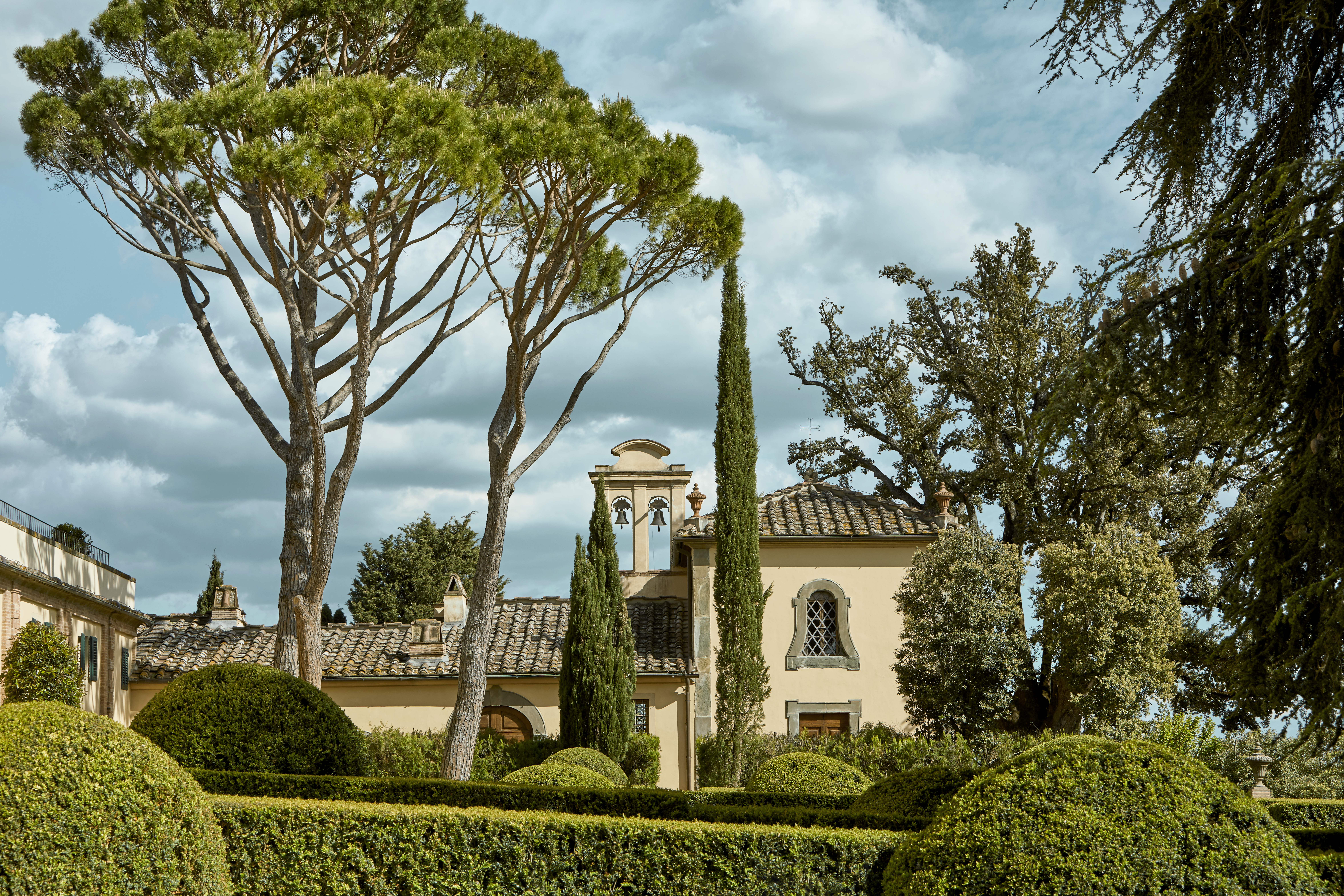 COMO Castello Del Nero 3