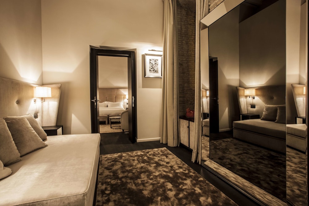 DOM Hotel
