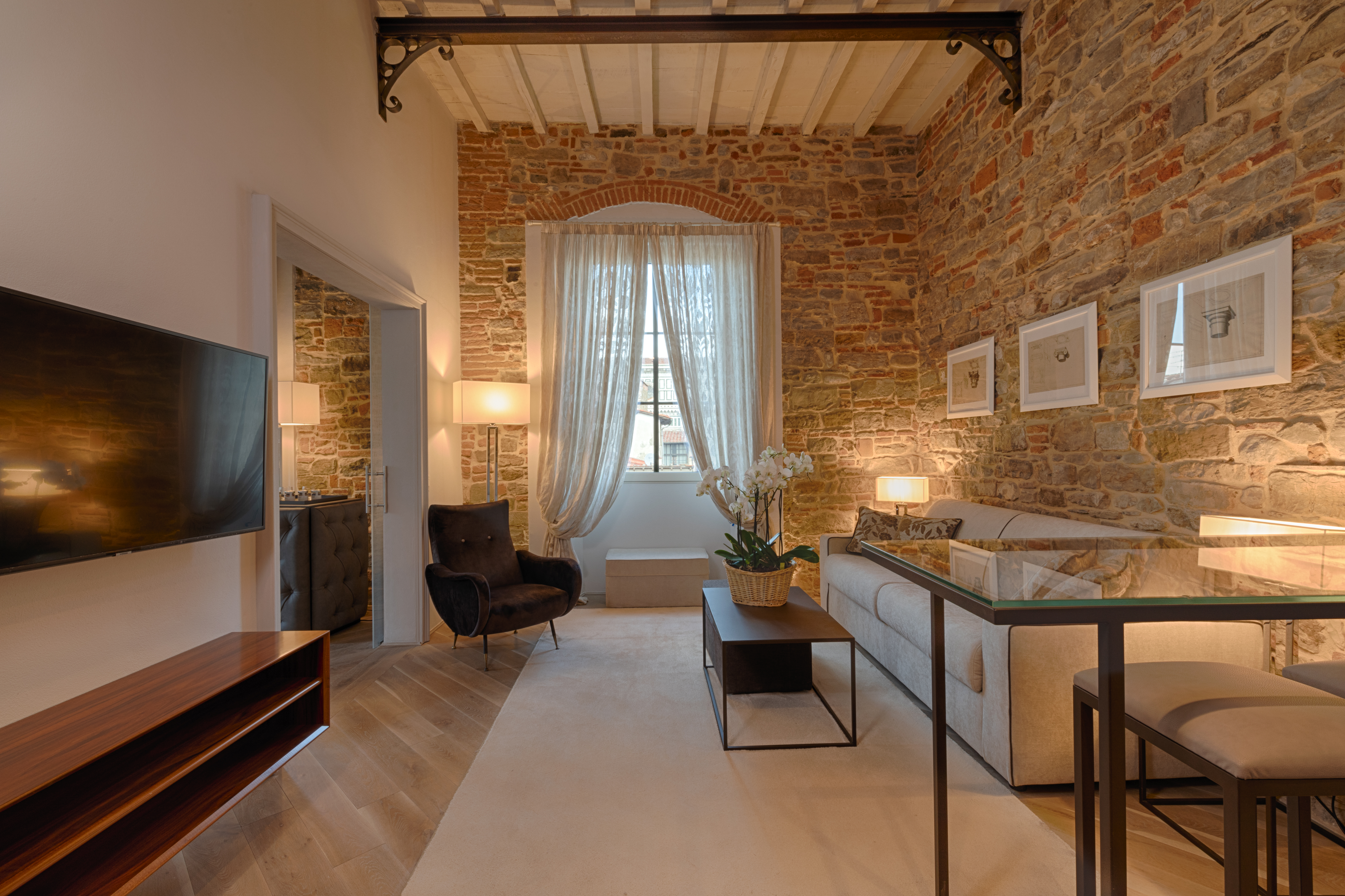 Donati Luxury Tower 7
