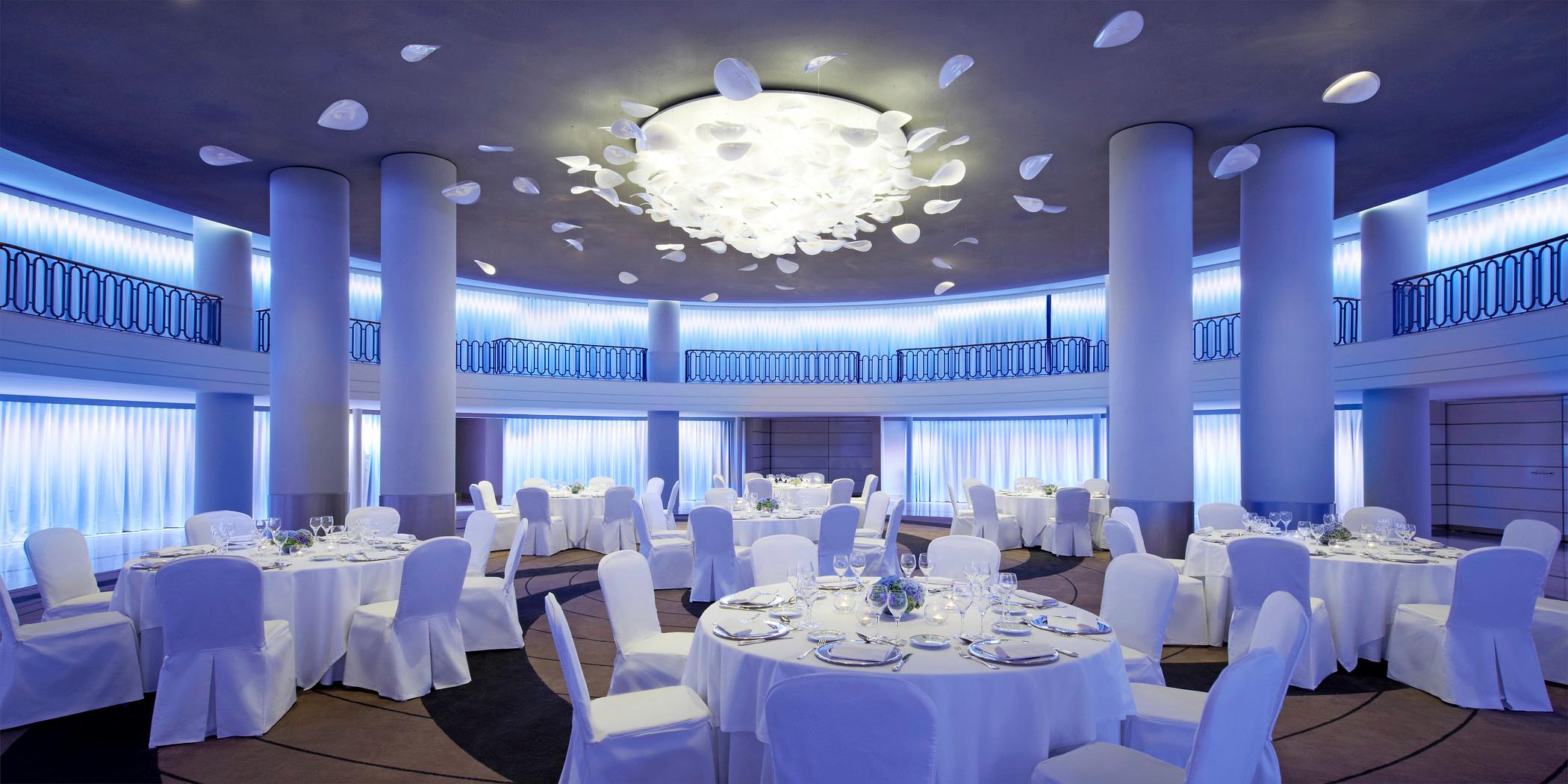 The Palace, a Luxury Collection Hotel 4