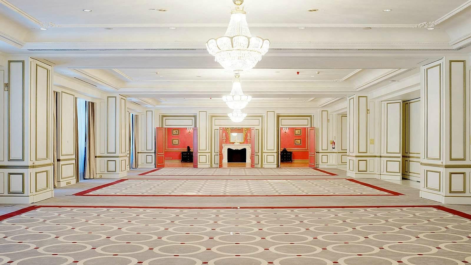 The Palace, a Luxury Collection Hotel 5
