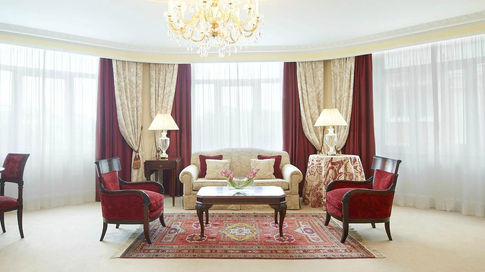 The Palace, a Luxury Collection Hotel